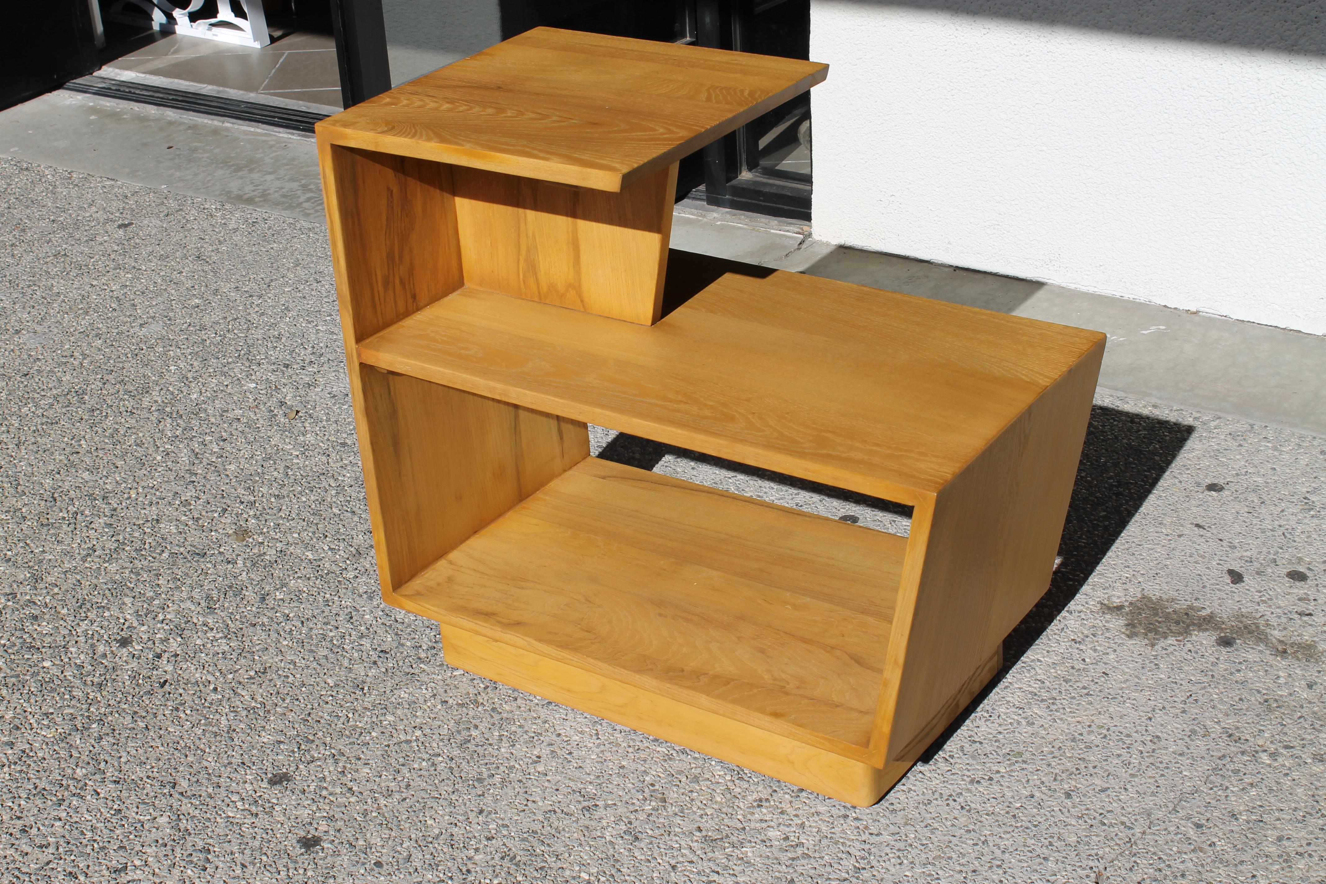 Pair of Moderne End Tables For Sale 4