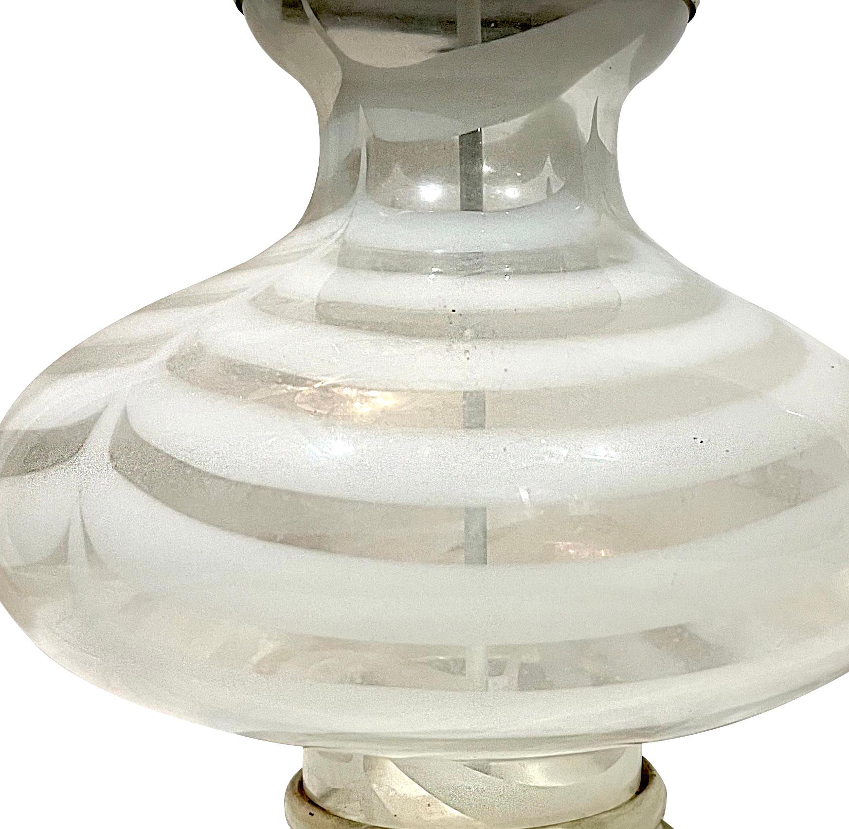 Pair of Moderne Glass Table Lamps In Good Condition For Sale In New York, NY