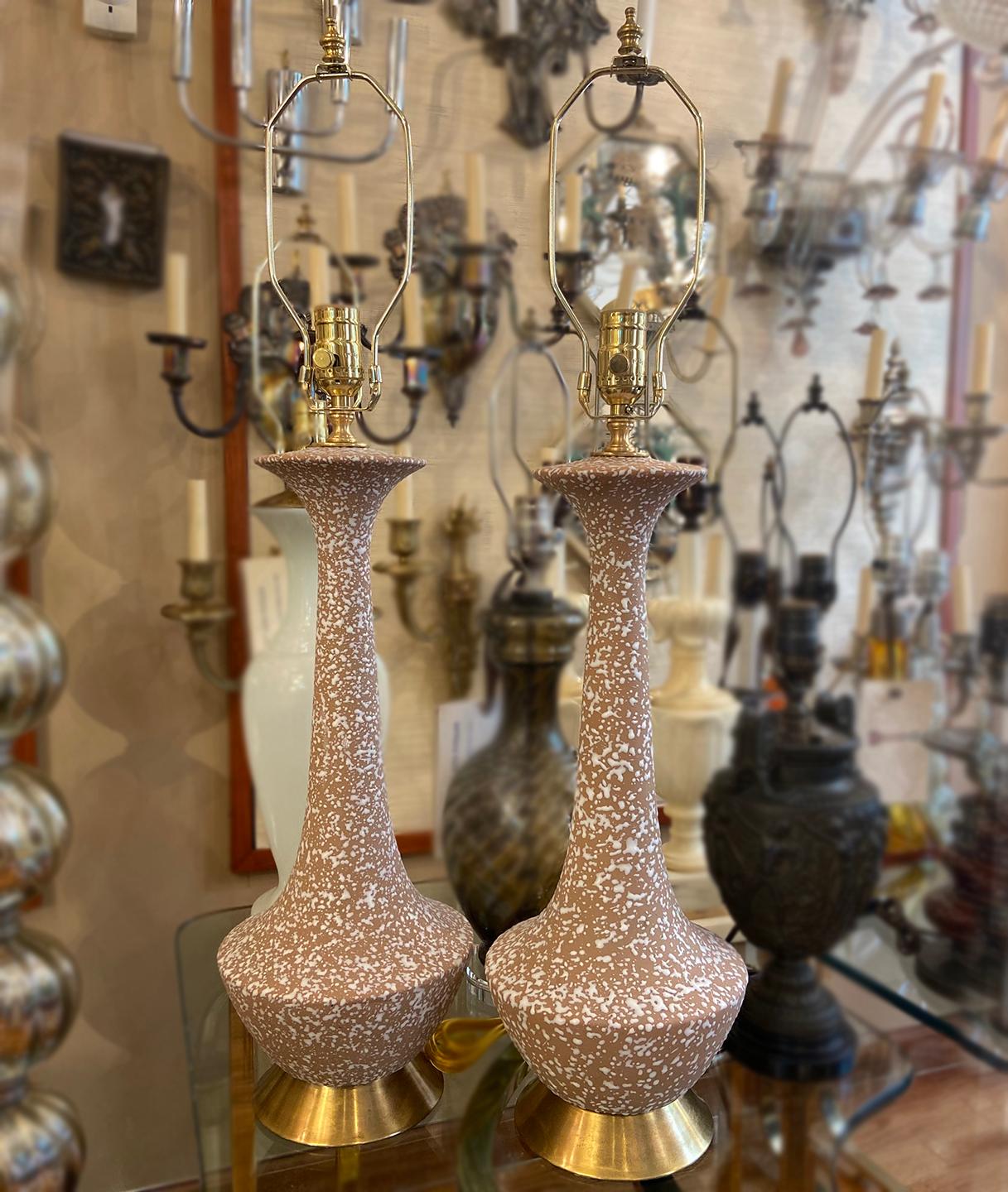 Pair of Moderne Porcelain Table Lamps In Good Condition For Sale In New York, NY