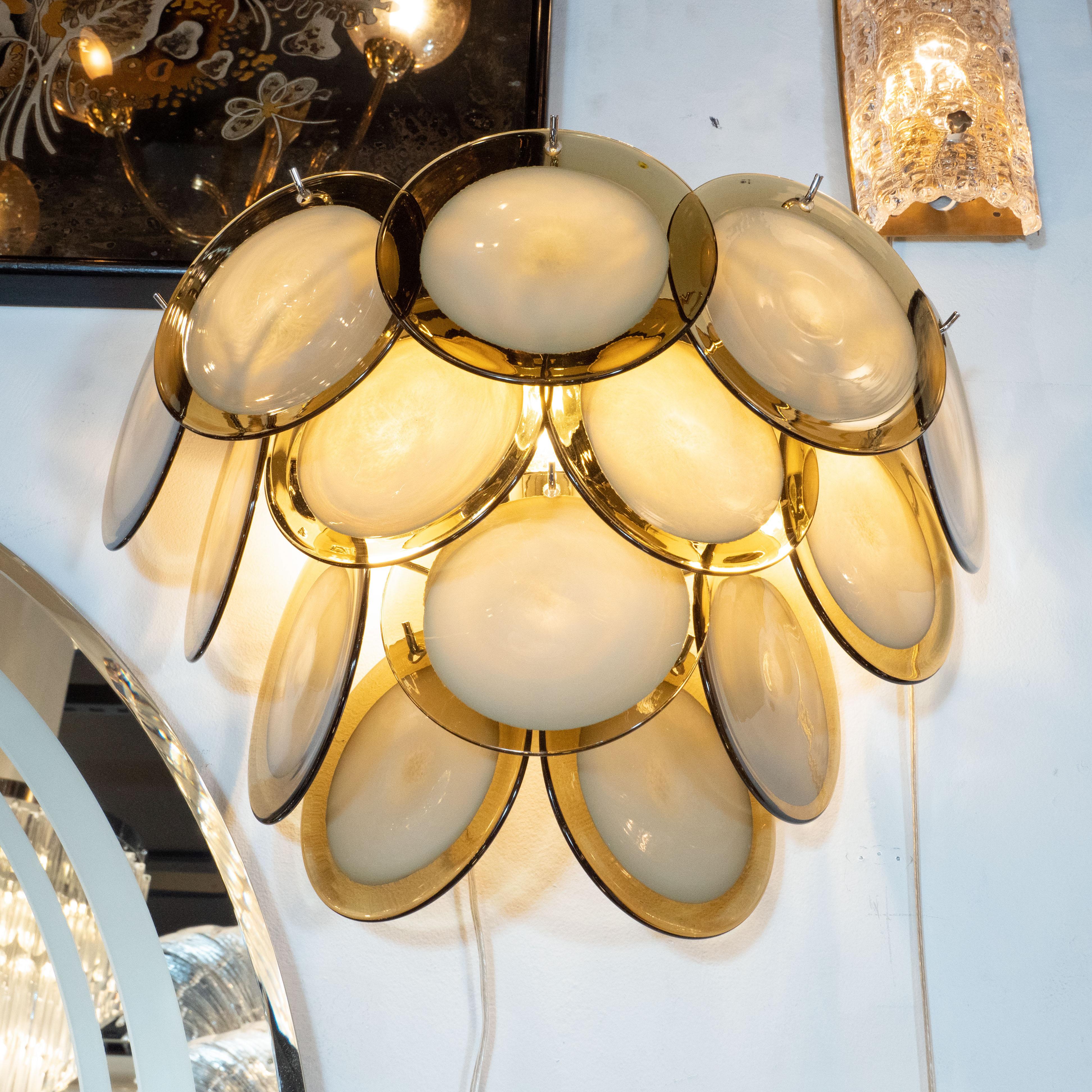 Paire d'appliques modernistes à 14 disques en verre de Murano topaze et translucide soufflé à la main Neuf - En vente à New York, NY
