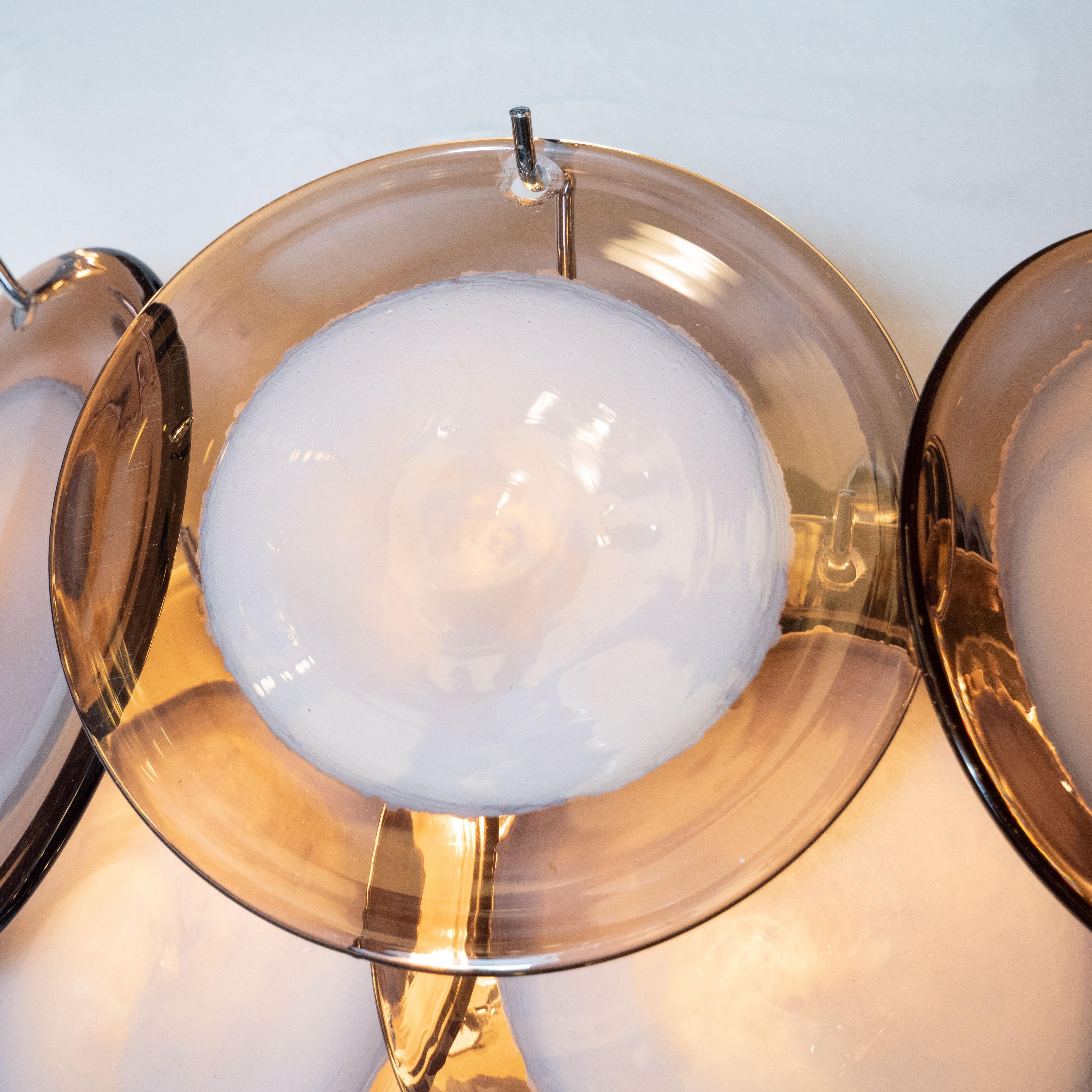 Moderne Paire d'appliques modernistes à 9 disques en verre translucide de Murano soufflé à la main et améthyste en vente