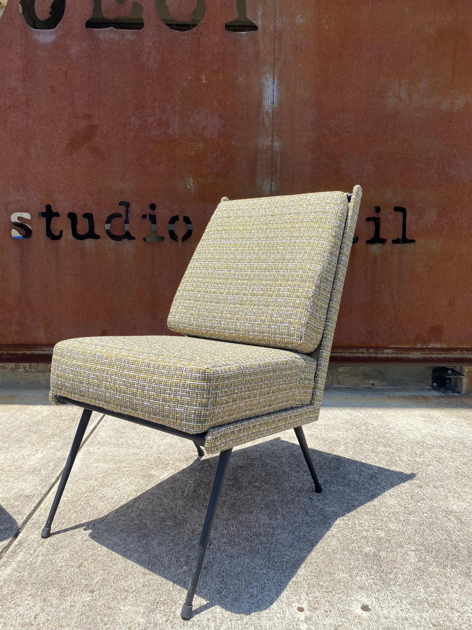 Ein Paar kantige Sessel ohne Armlehne der Moderne, Italien, 1950er Jahre (Moderne der Mitte des Jahrhunderts) im Angebot