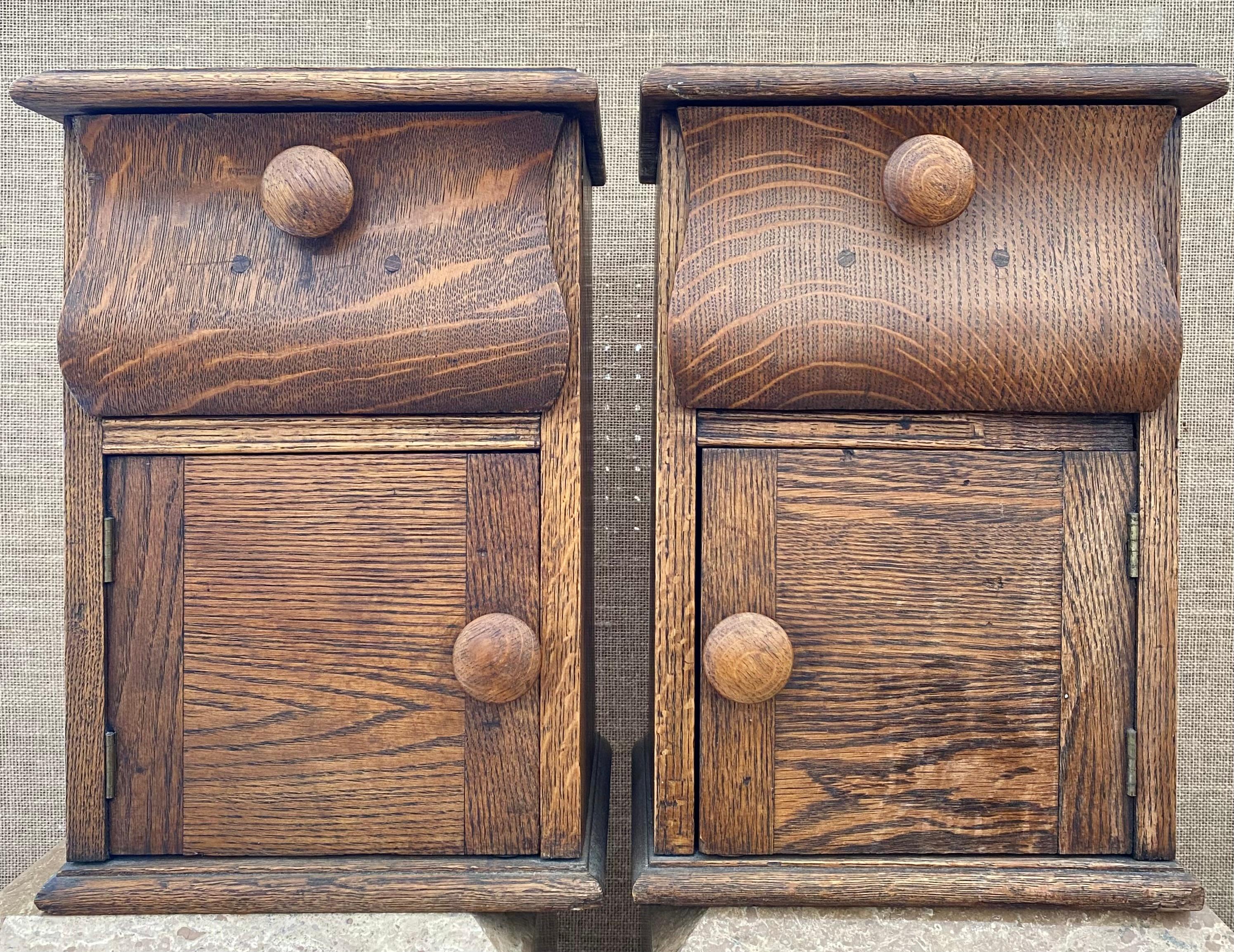 Pair of Modernist Antiquarian 1940s Sculptural Tiger Oak Small Cabinets For Sale 3