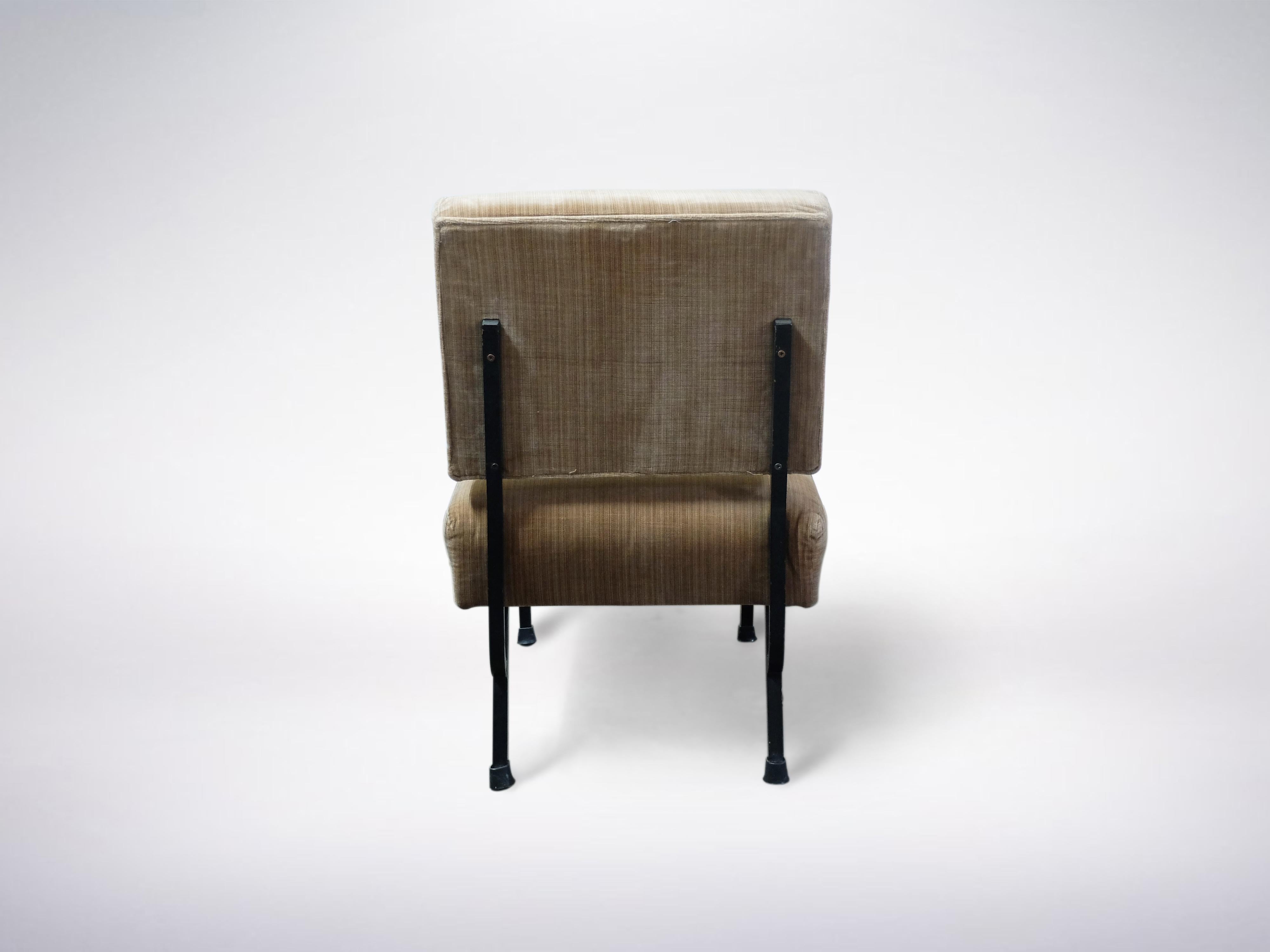 Pair of Italian Mid-Century Modernist Armchairs, in Soft Velvet Fabric, 1950s 1