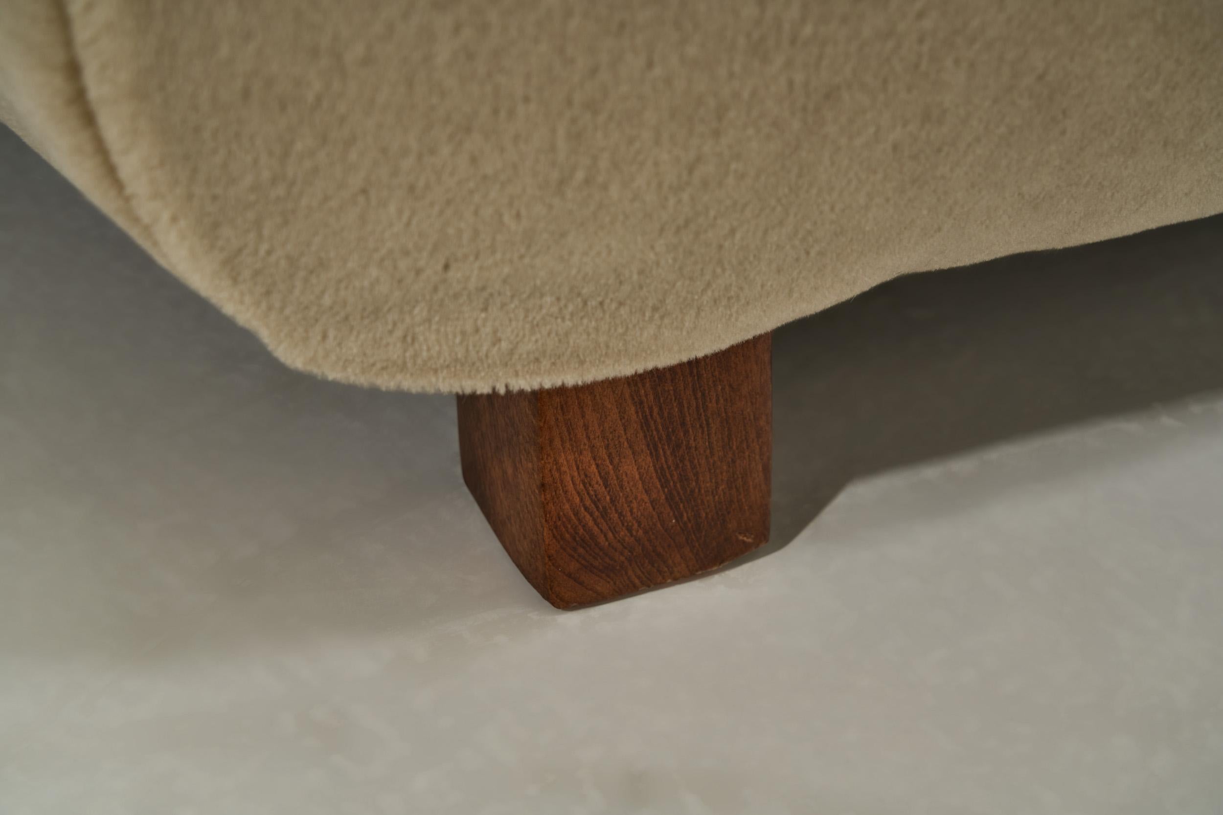 Paire de fauteuils modernistes, Italie vers 1950 en vente 10