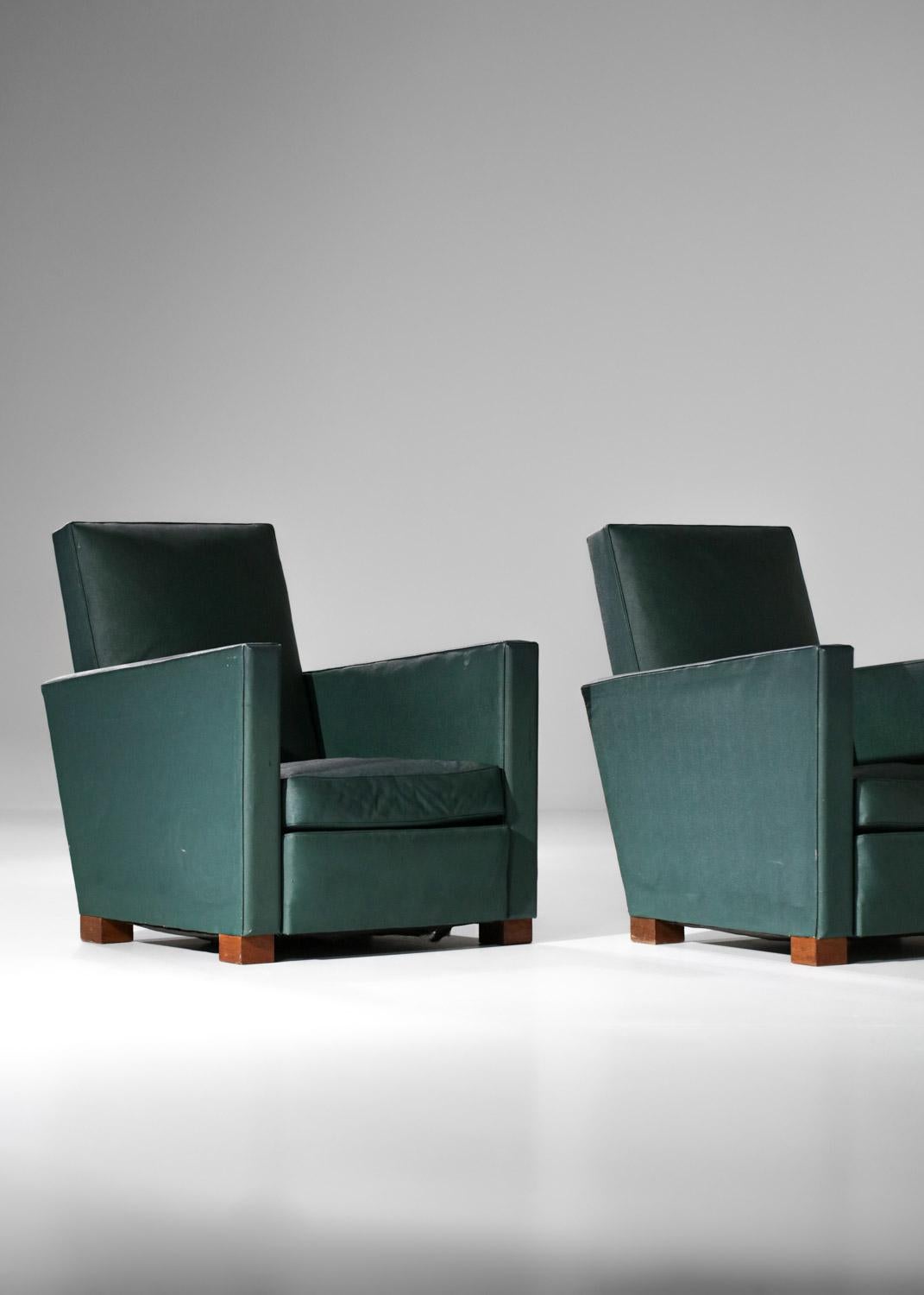 Ein Paar modernistische Art-Déco-Sessel aus grünem Leder im Stil von Jacques Adnet  im Angebot 6