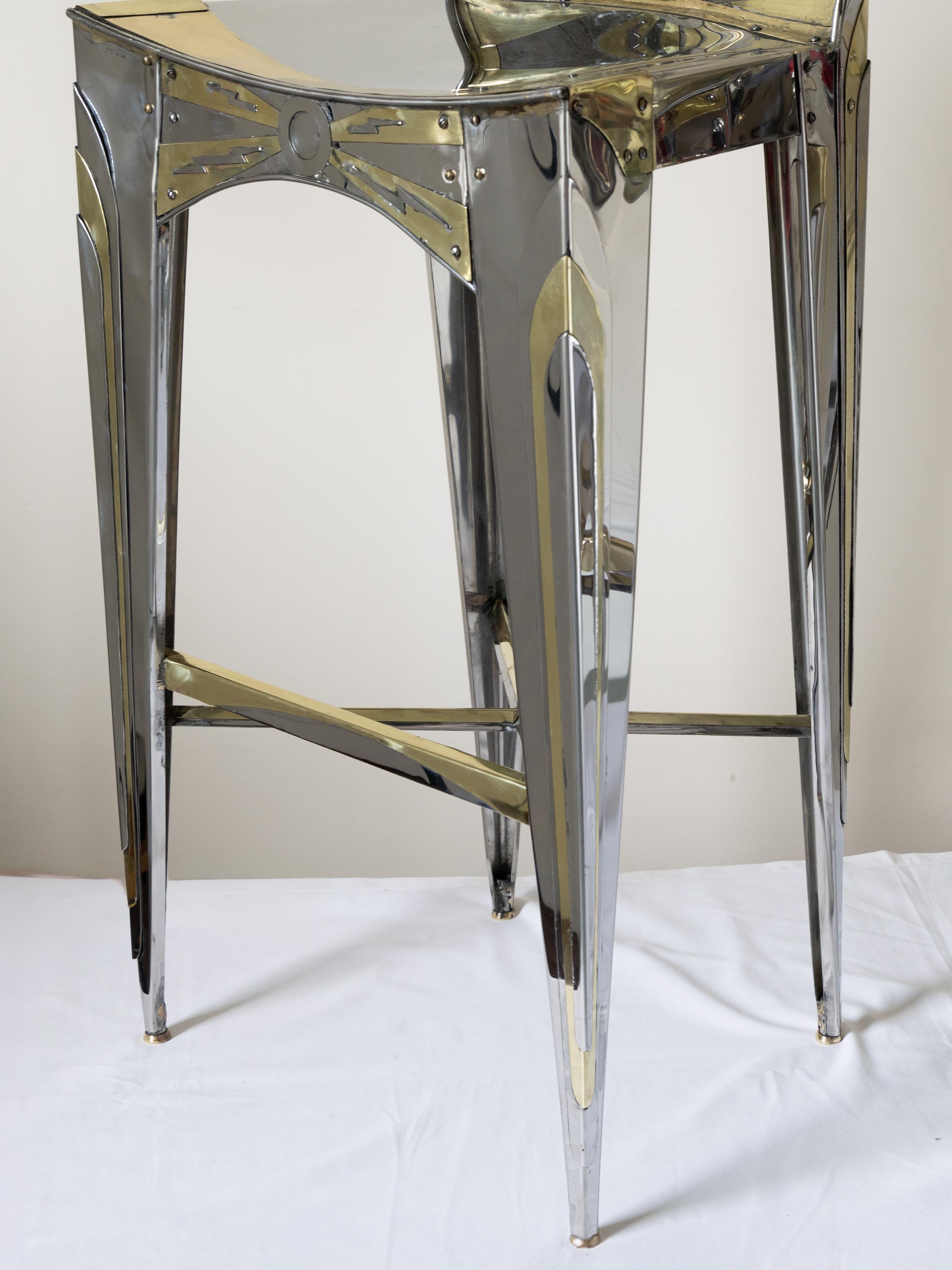 Paire de tabourets de bar Art déco modernistes de Sam Rush en acier inoxydable et laiton en vente 2