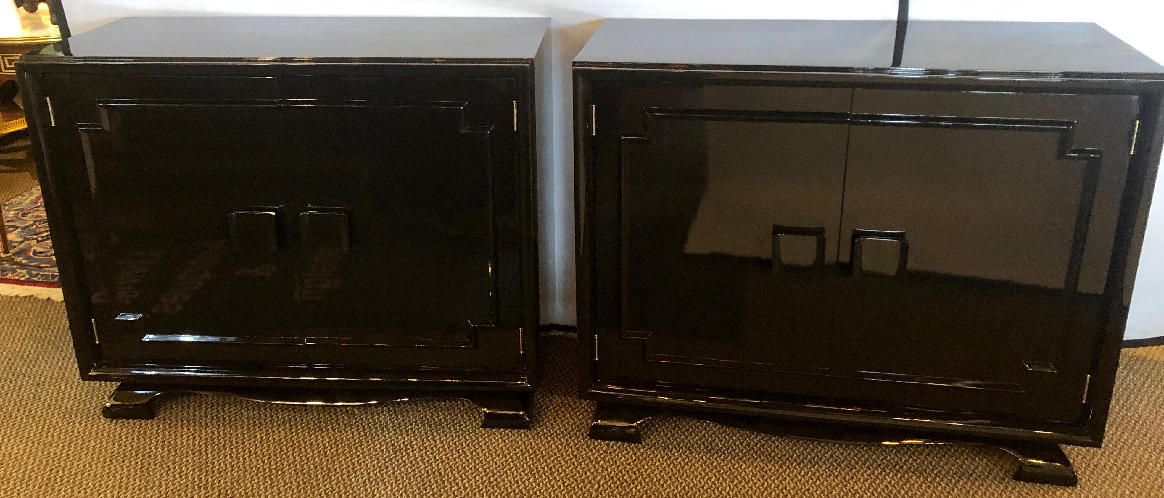 Mid-Century Modern Pair of Modernist Asian Inspired Ebony Bachelor Chests in James Mont Style
