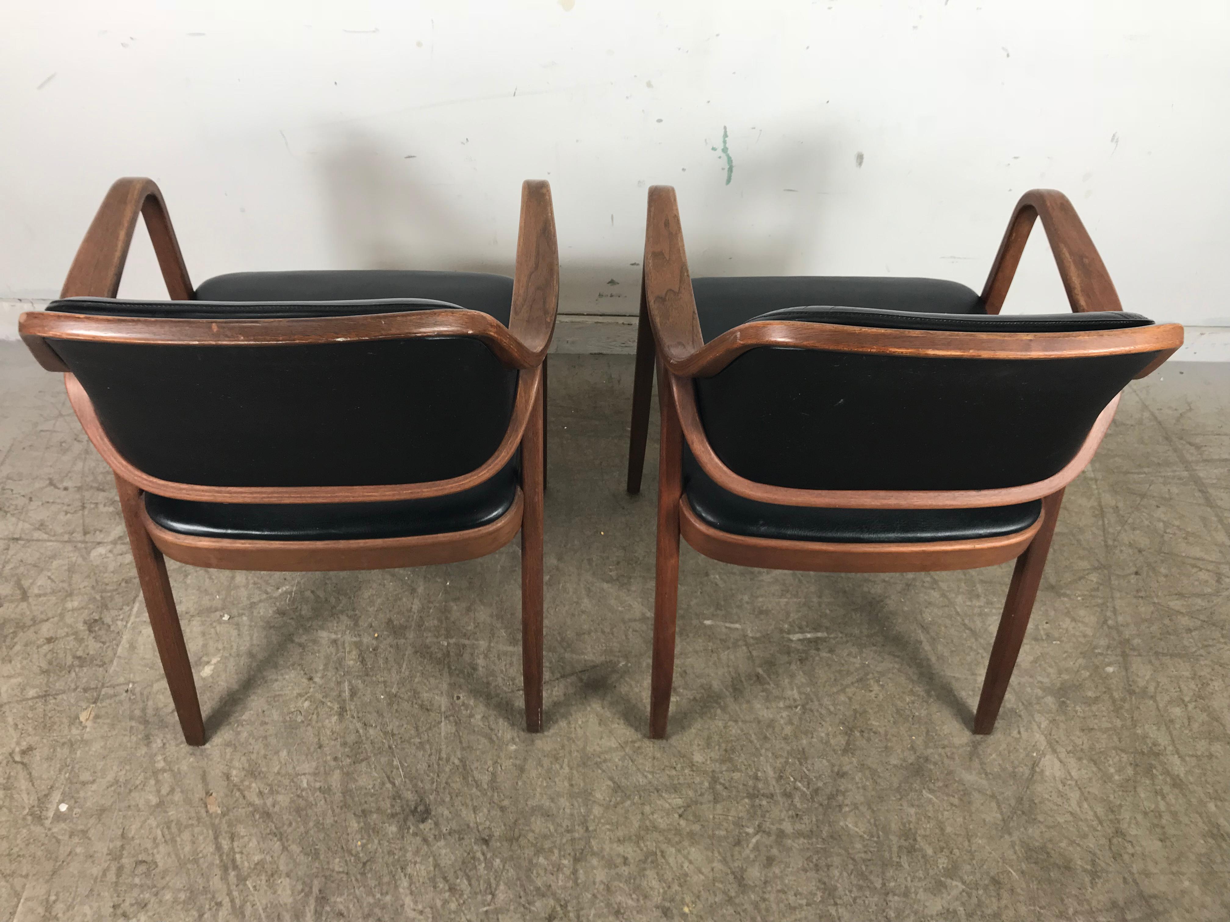 Pair of Modernist Bentwood Mahogany and Leather Chairs by Don Pettit for Knoll 1