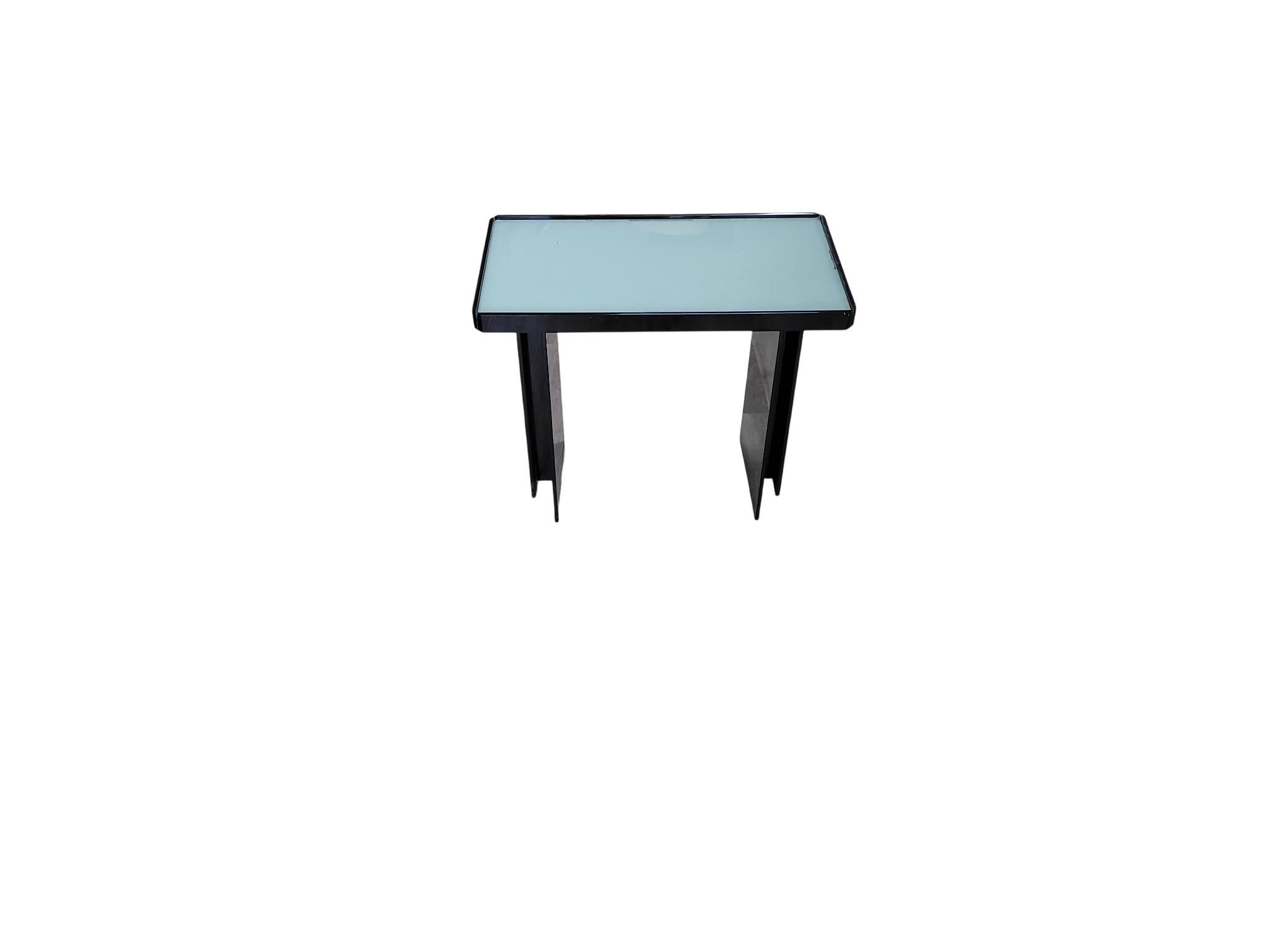 Paire de tables d'appoint/de salon de style japonais avec plateau en verre en vente 3