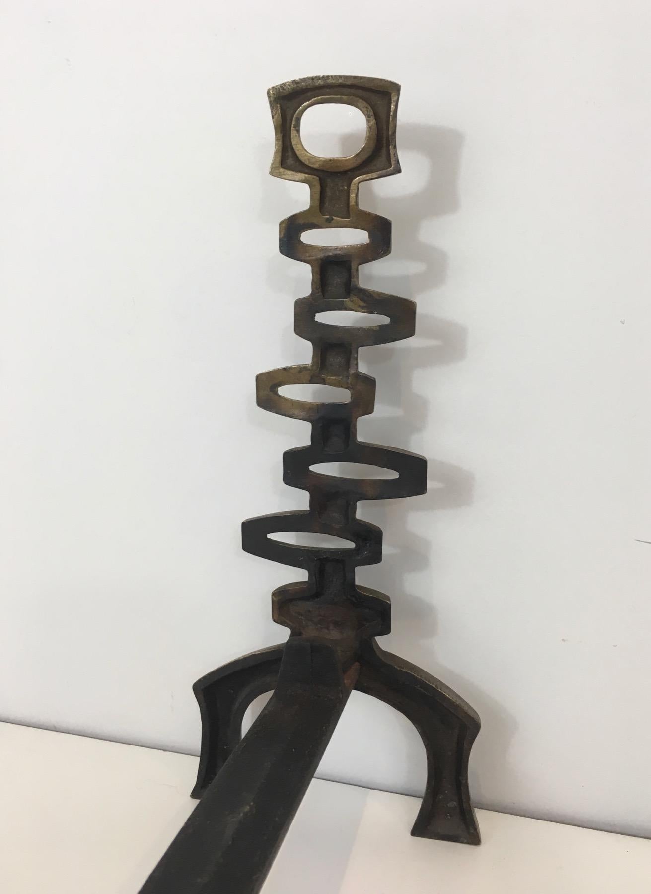 Coppia di Androni modernisti in ottone in vendita 9