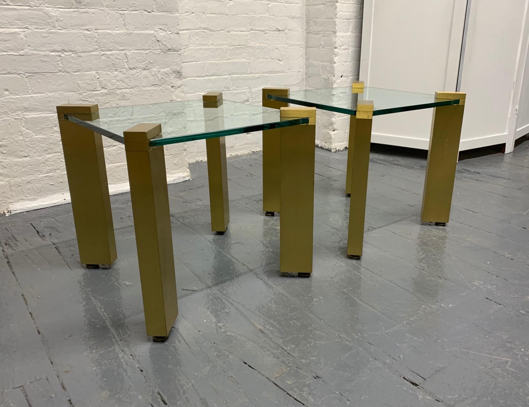 Pair of Modernist Brass Side Tables In Good Condition For Sale In New York, NY
