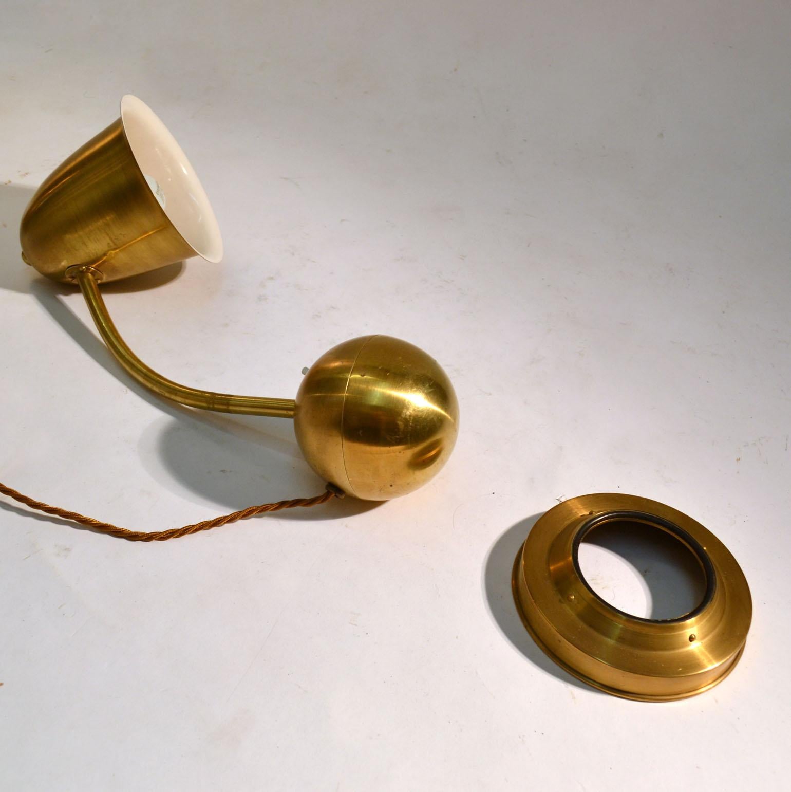 Pair of Modernist Brass Table / Desk Lamps 1930s Lamps by Daalderop Netherlands 3