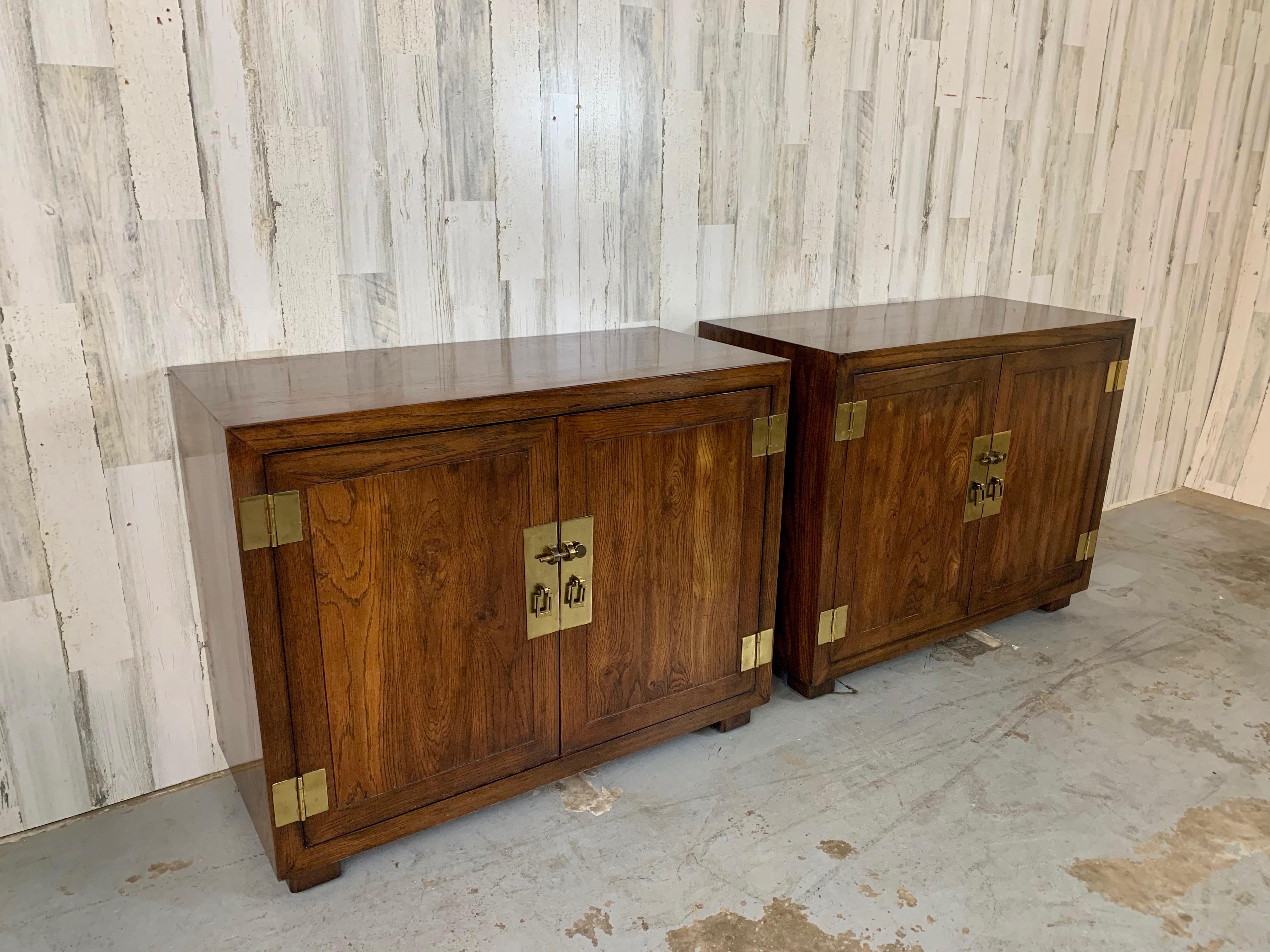 20th Century Pair of Modernist Campaign Chest for Henredon For Sale