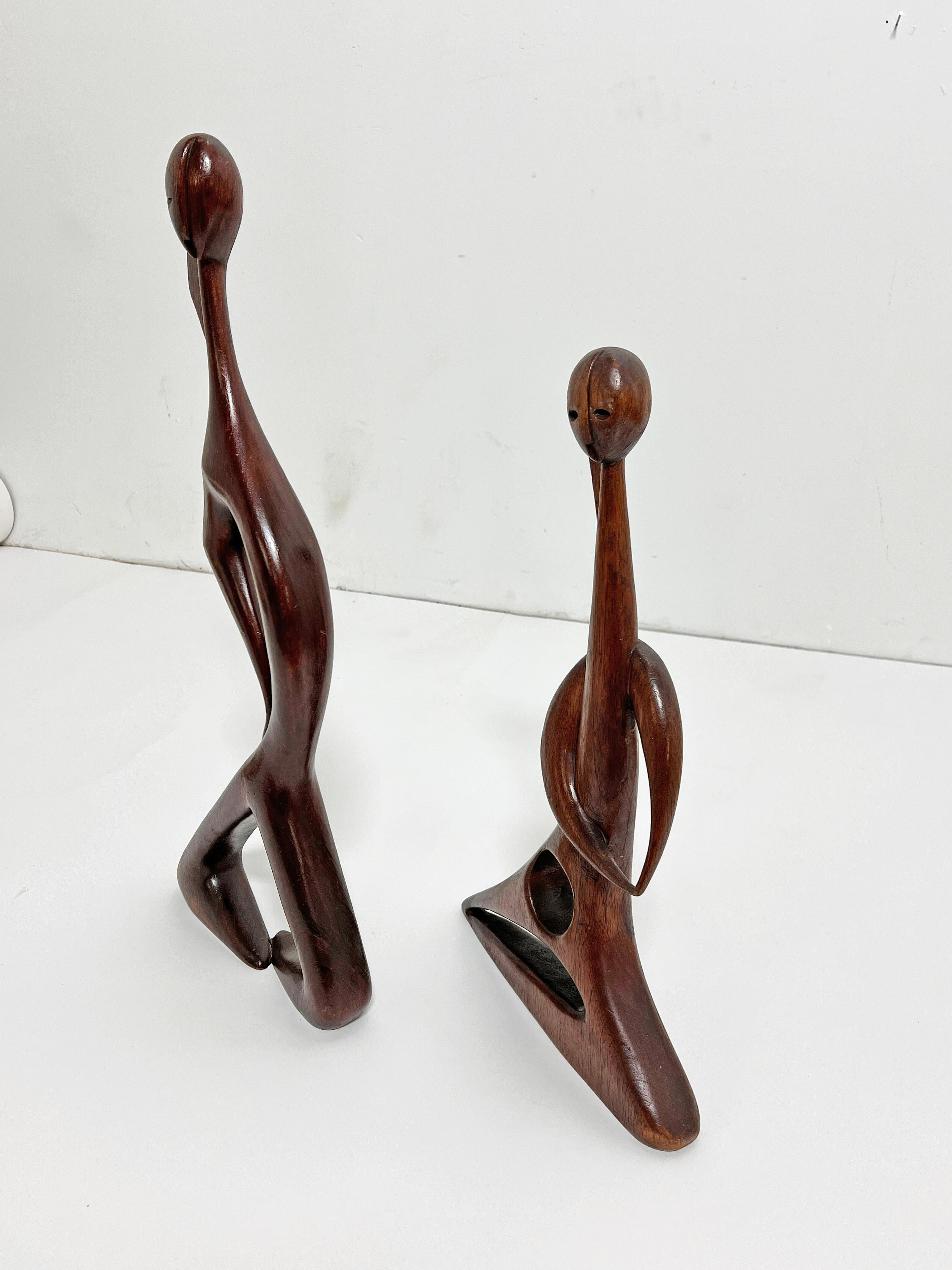 Mid-20th Century Pair of Modernist Carved Abstract Figural Scuptures by Stella Popowski, C. 1950s For Sale