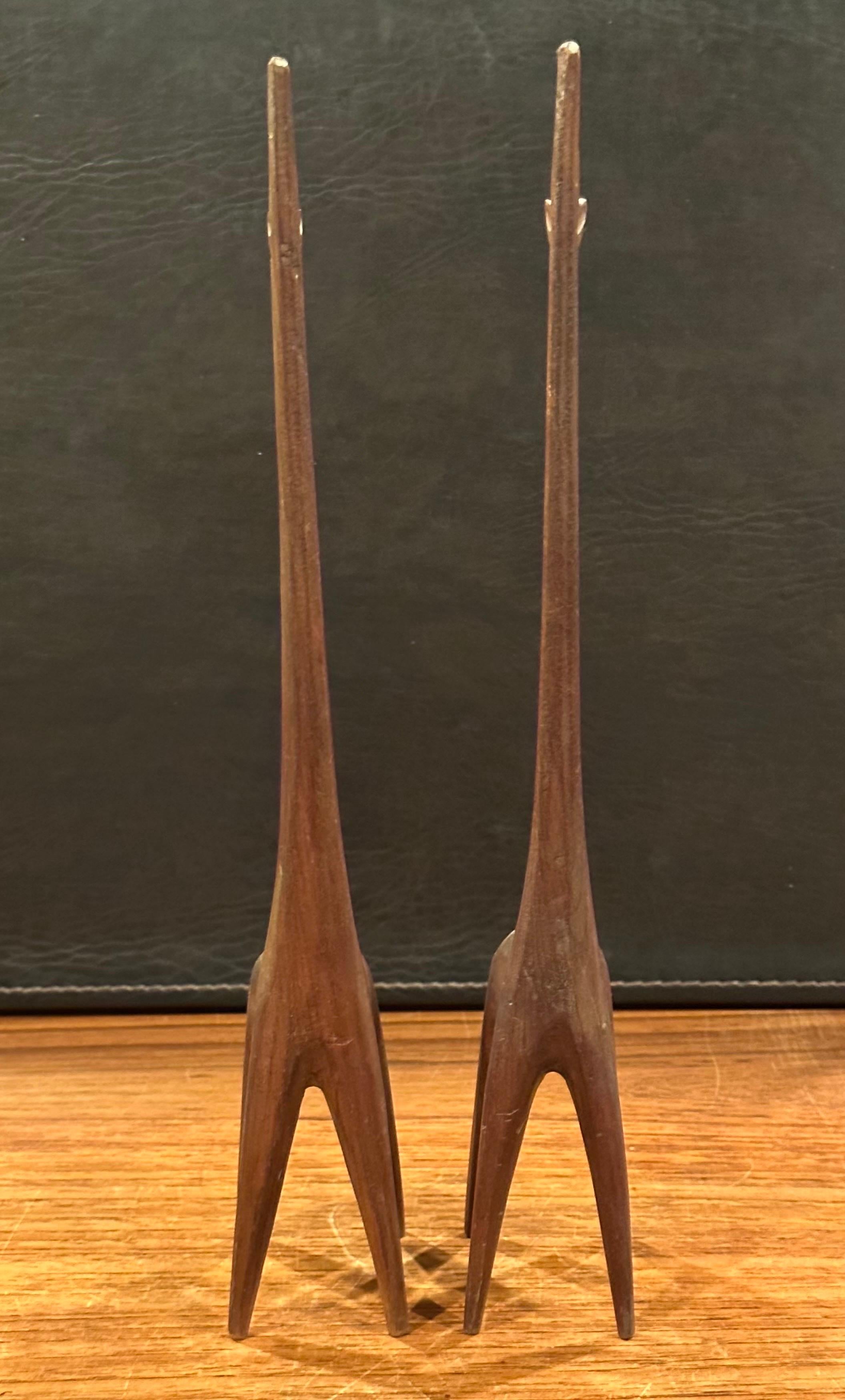 Pair of Modernist Carved Wood Giraffe Sculptures  In Good Condition For Sale In San Diego, CA
