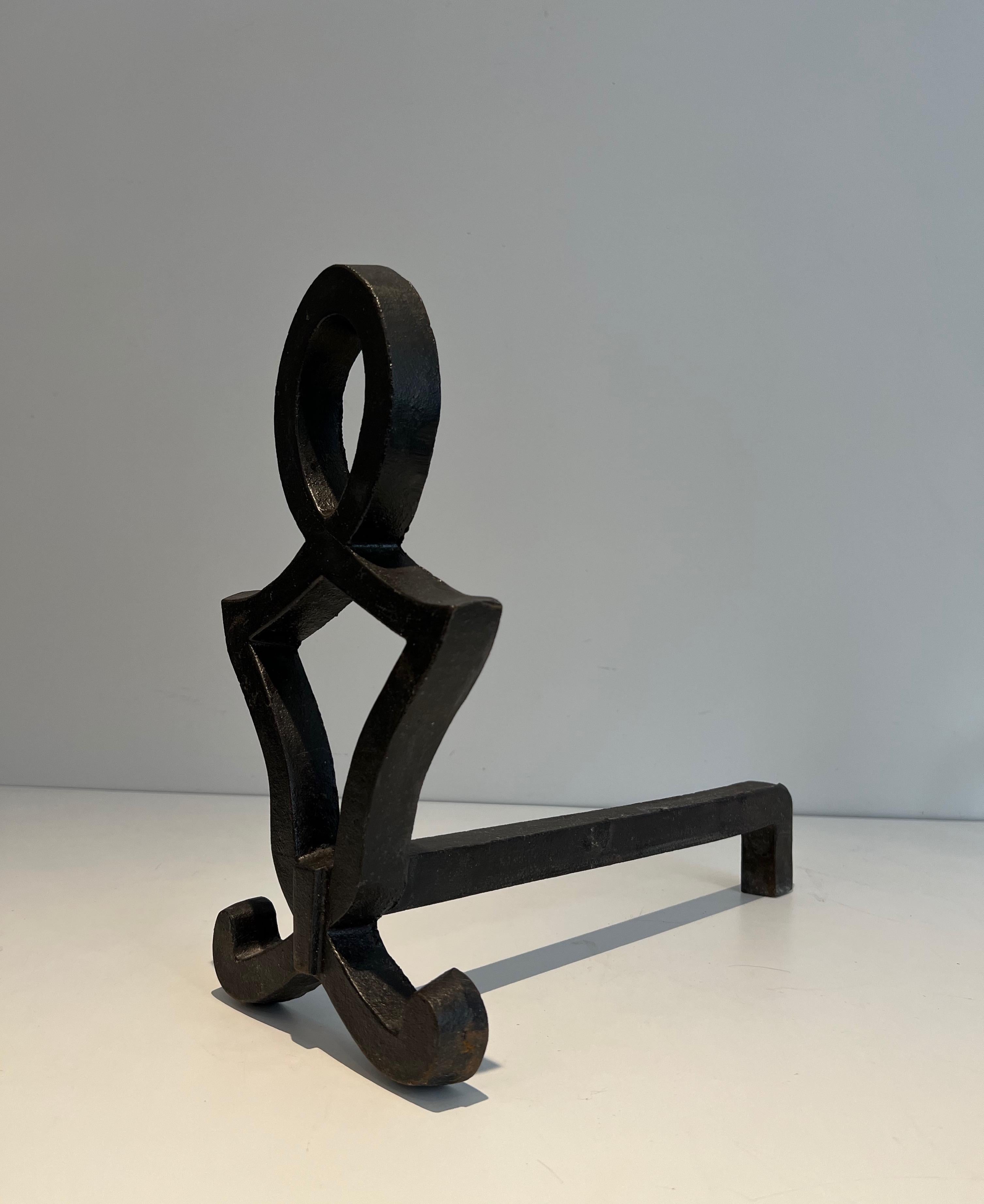 Pair of Modernist Cast Iron and Wrought Iron Andirons by Raymond Subes In Good Condition For Sale In Marcq-en-Barœul, Hauts-de-France