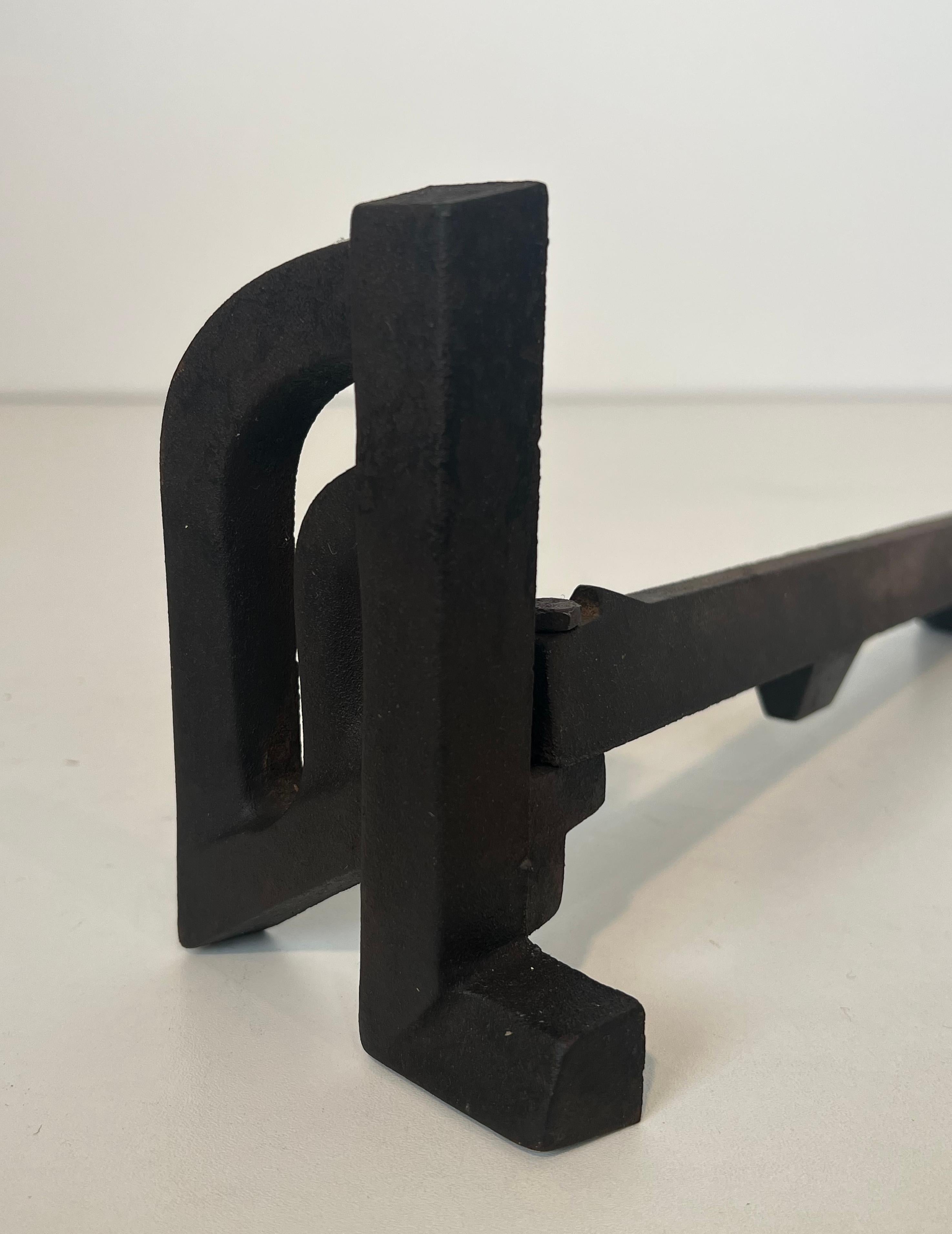 Pair of modernist cast iron and wrought iron andirons. French work. Circa 1940 For Sale 3