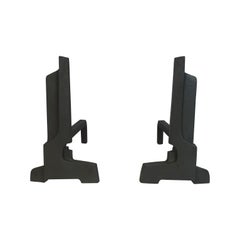 Paire de chenets modernistes en fonte. Travail en français. Circa 1950