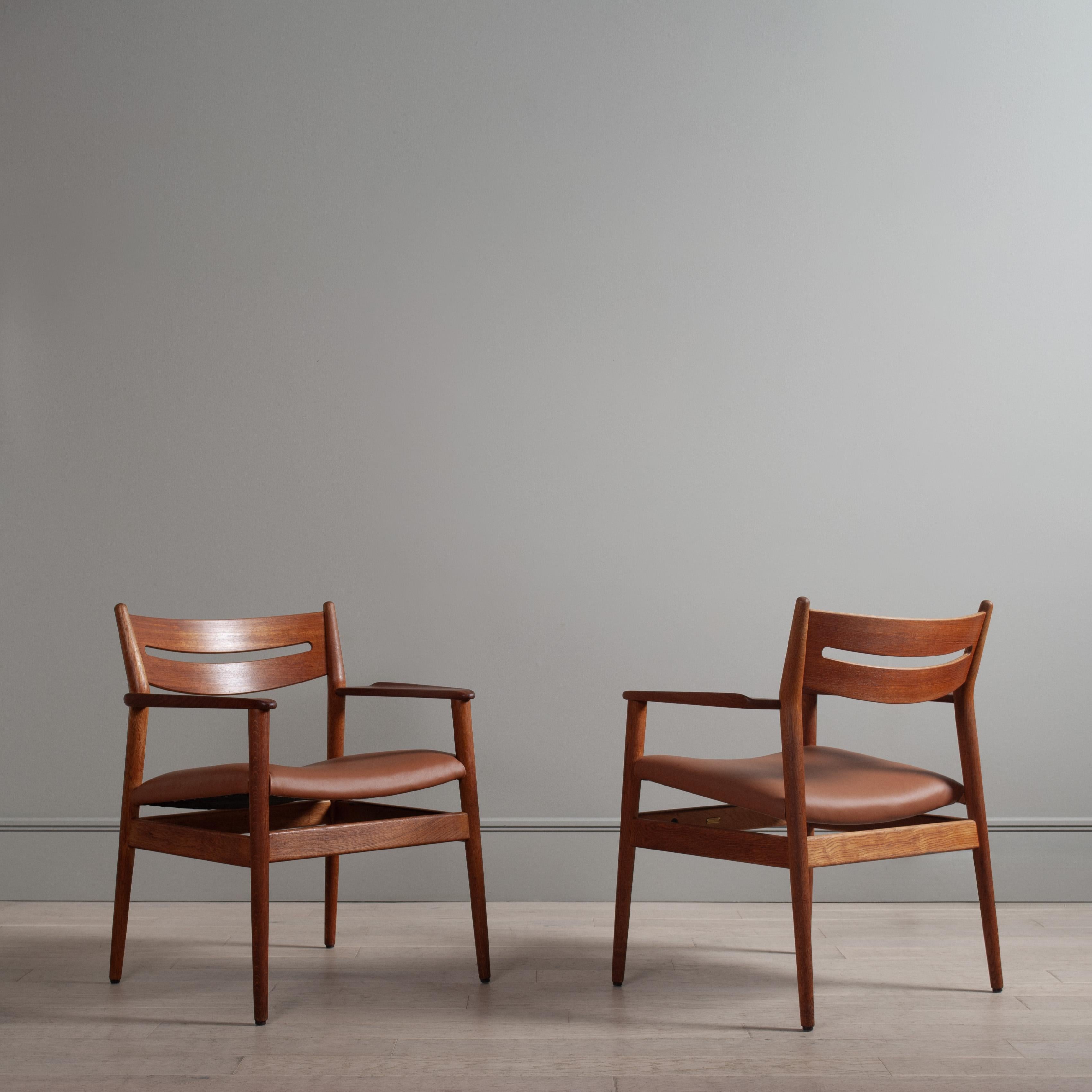 Scandinavo moderno Coppia di sedie moderniste di Grete Jalk in vendita