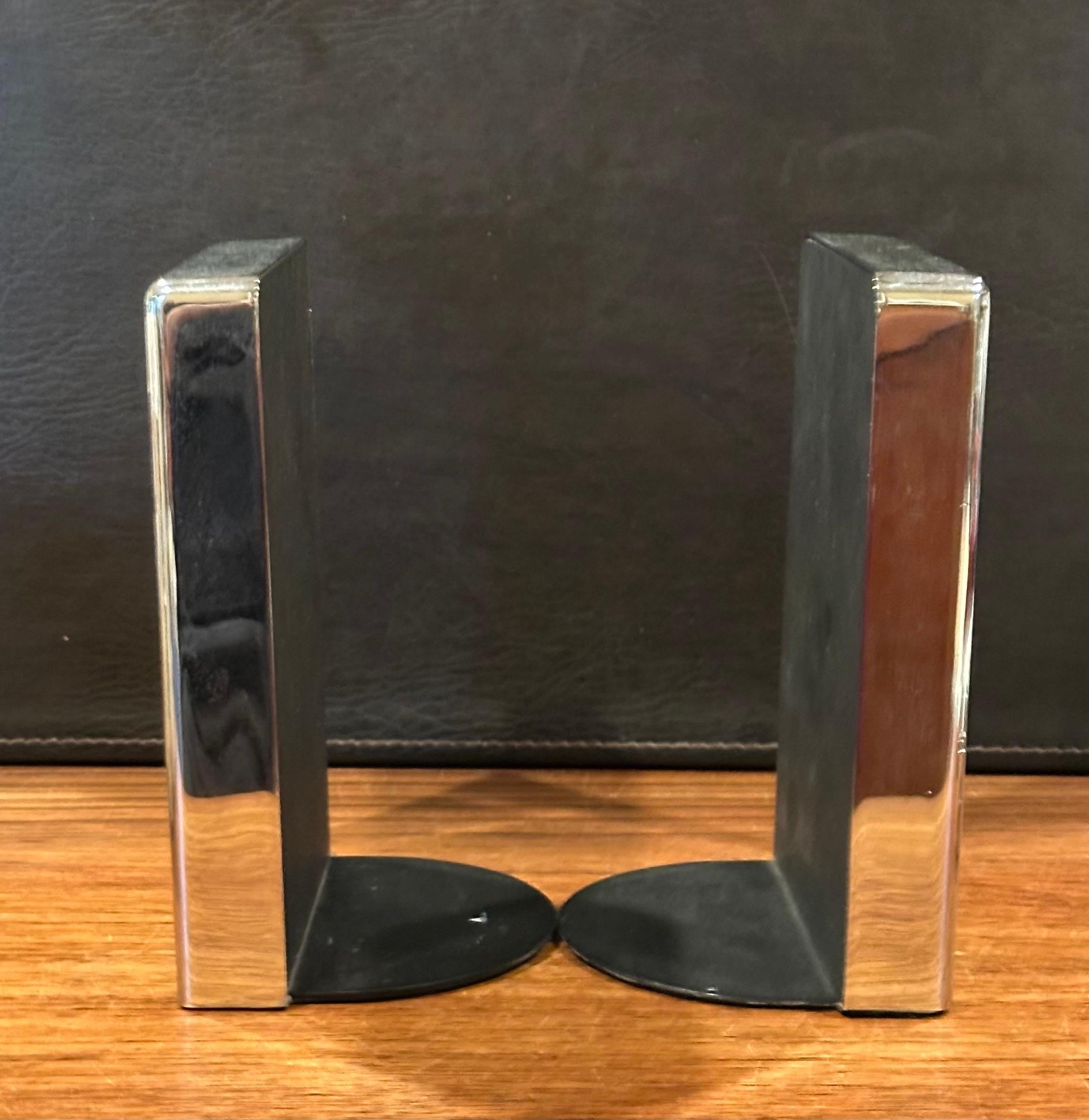Pair of Modernist Chrome Bookends by McDonald Products For Sale 3