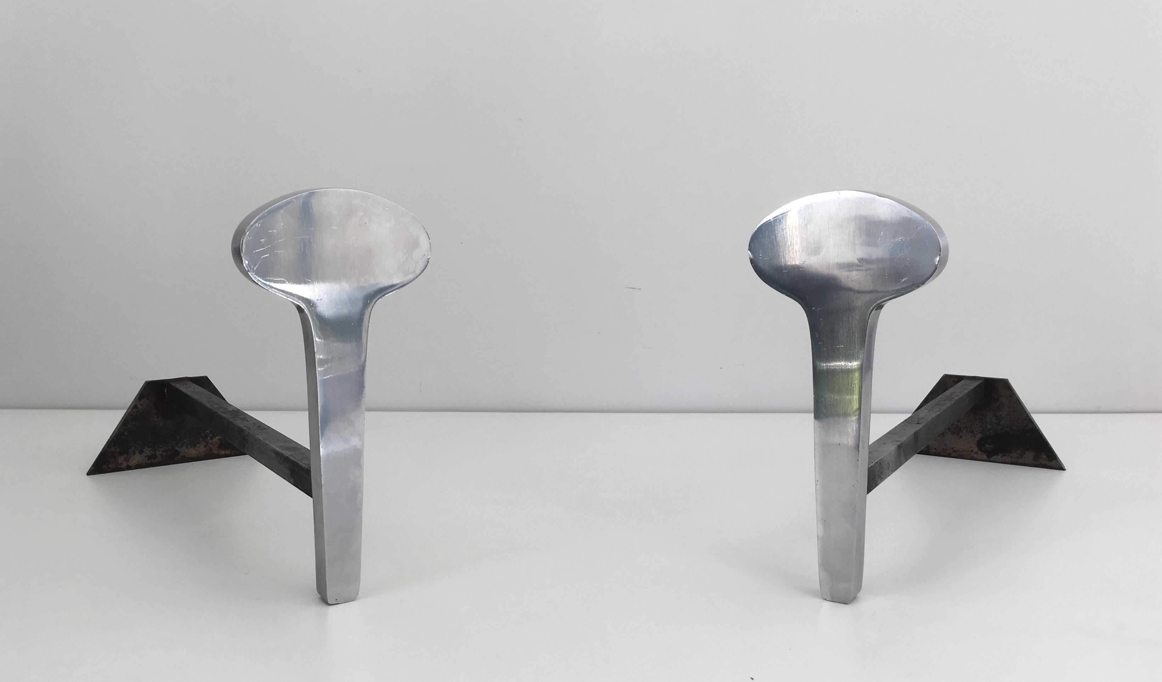 Mid-Century Modern Pair of Modernist Chromed Steel and Iron Andirons, French, circa 1970 For Sale