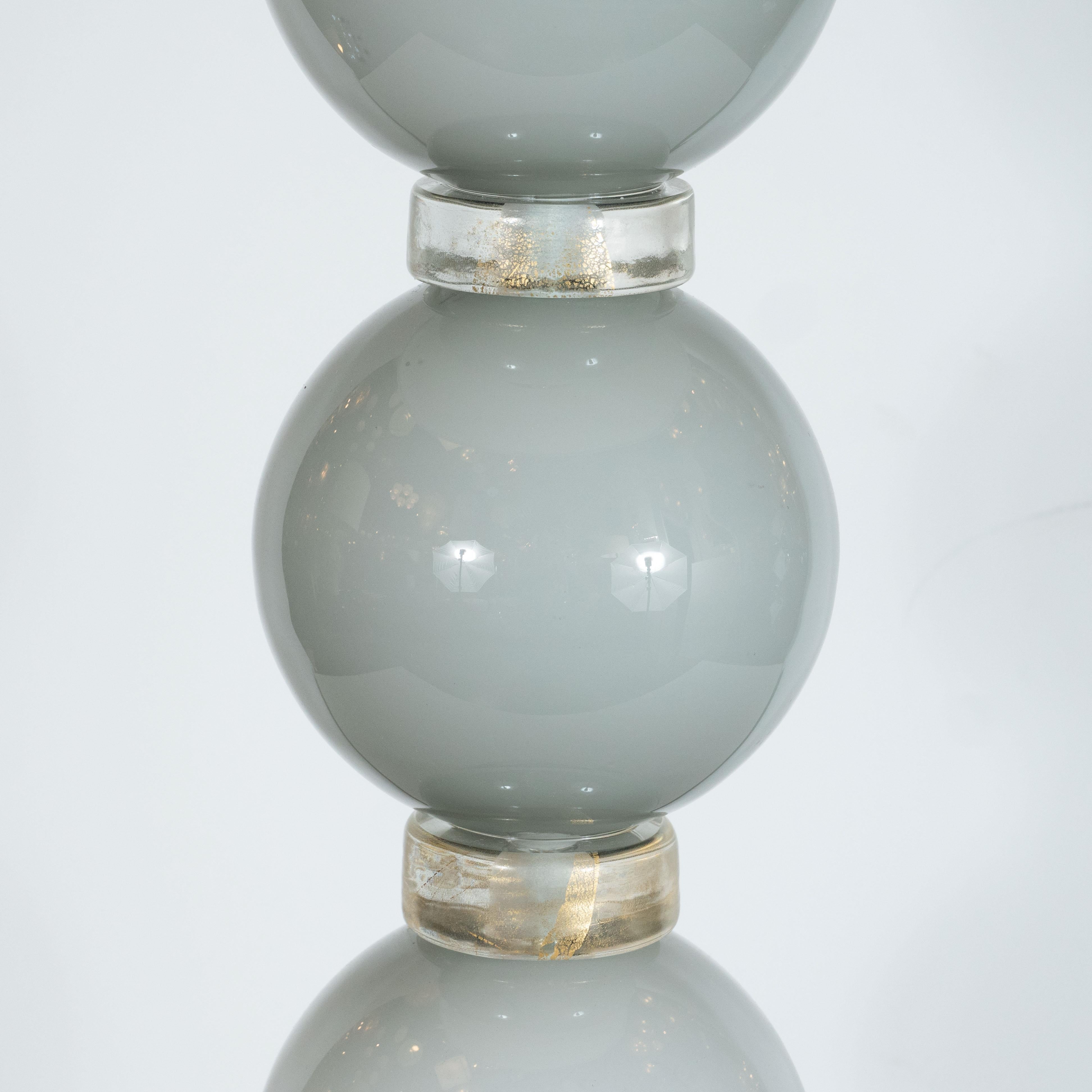 Pair of Modernist Dove Grey Murano Glass Table Lamps with 24-Karat Gold Bands In New Condition For Sale In New York, NY