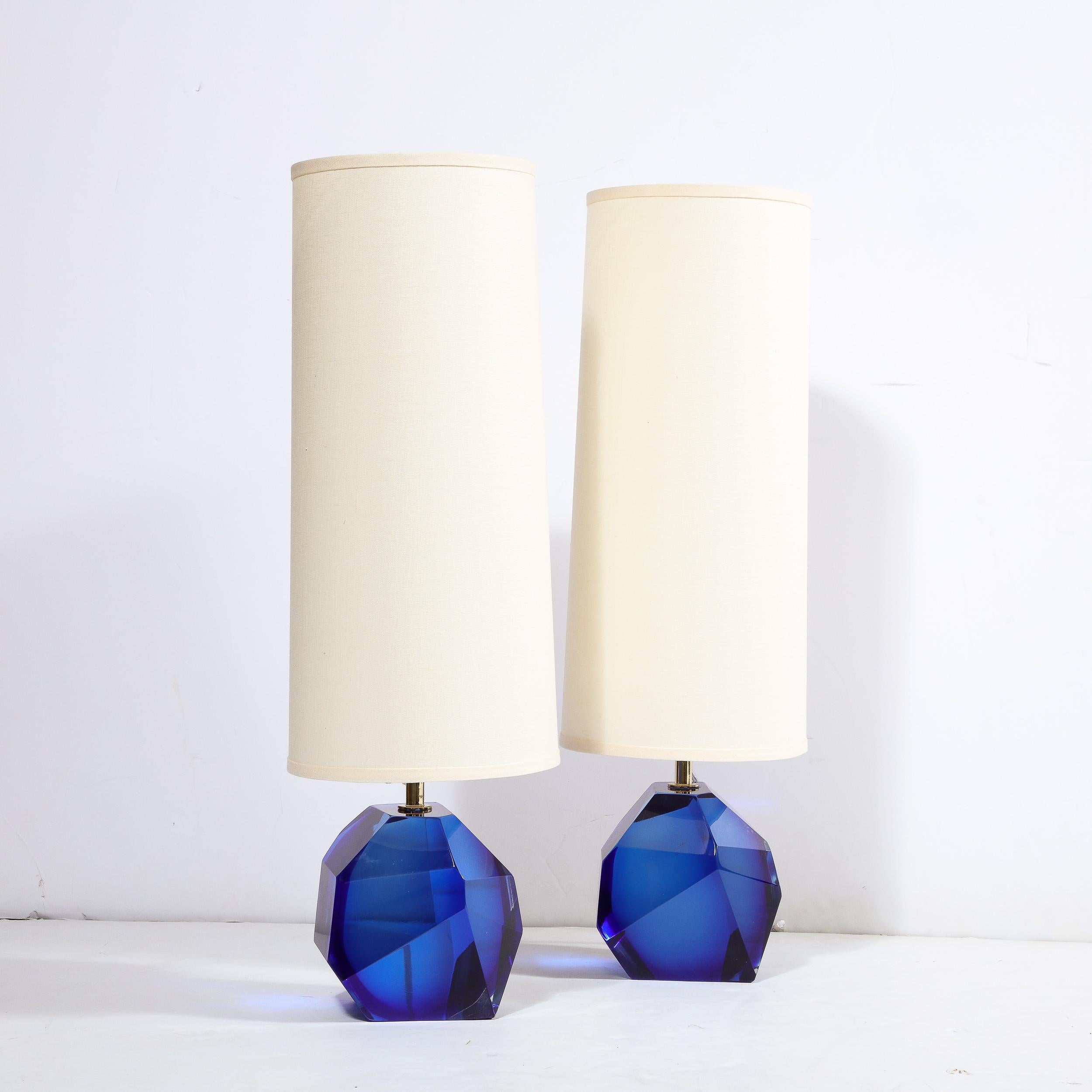 Pair of Modernist Faceted Hand-Blown Murano Glass Table Lamps in Sapphire For Sale 3