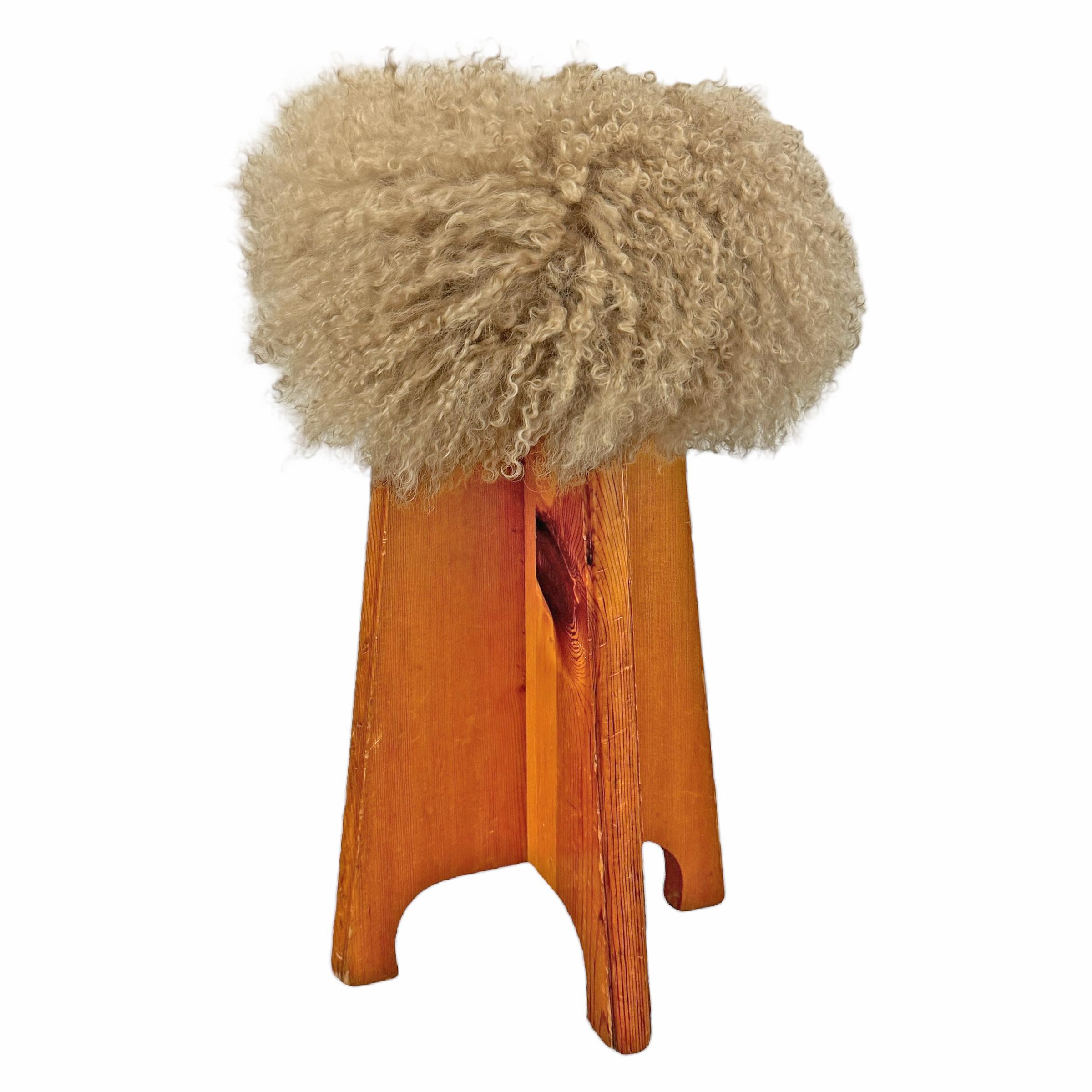 Pair of Modernist Fur Covered Stools In Good Condition In Chicago, IL