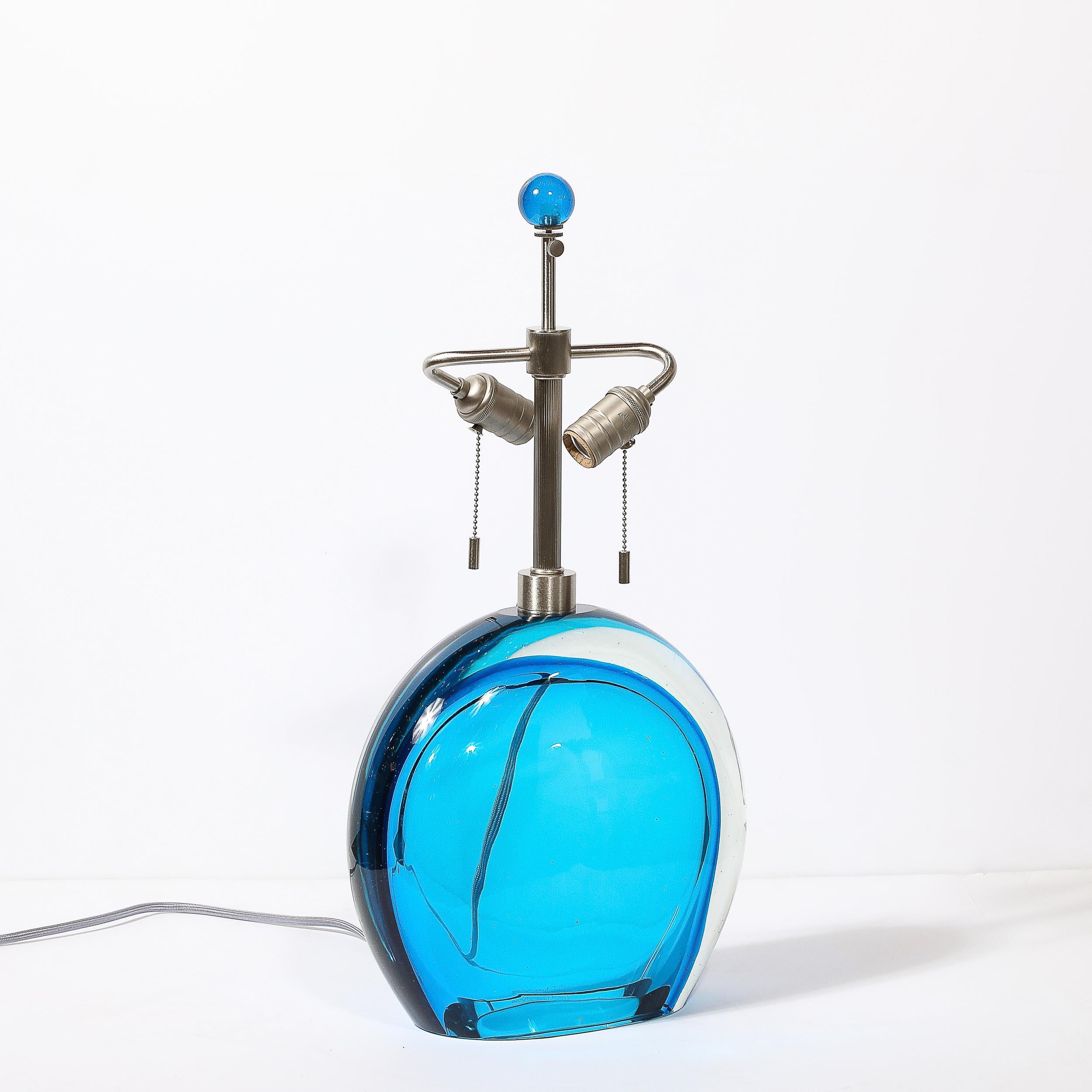Paire de lampes de bureau modernistes en verre de Murano bleu cobalt soufflé à la main en vente 3