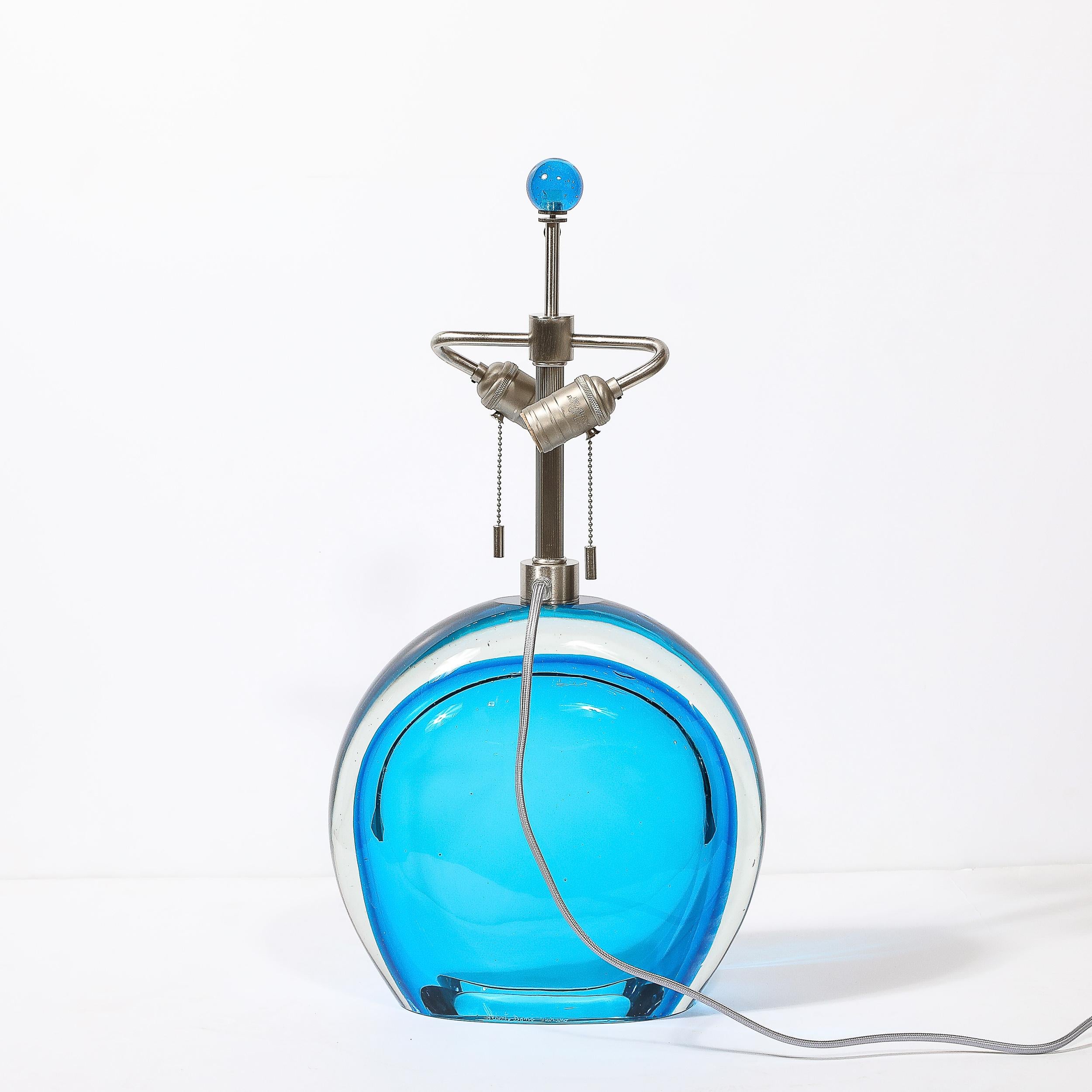 Paire de lampes de bureau modernistes en verre de Murano bleu cobalt soufflé à la main en vente 1