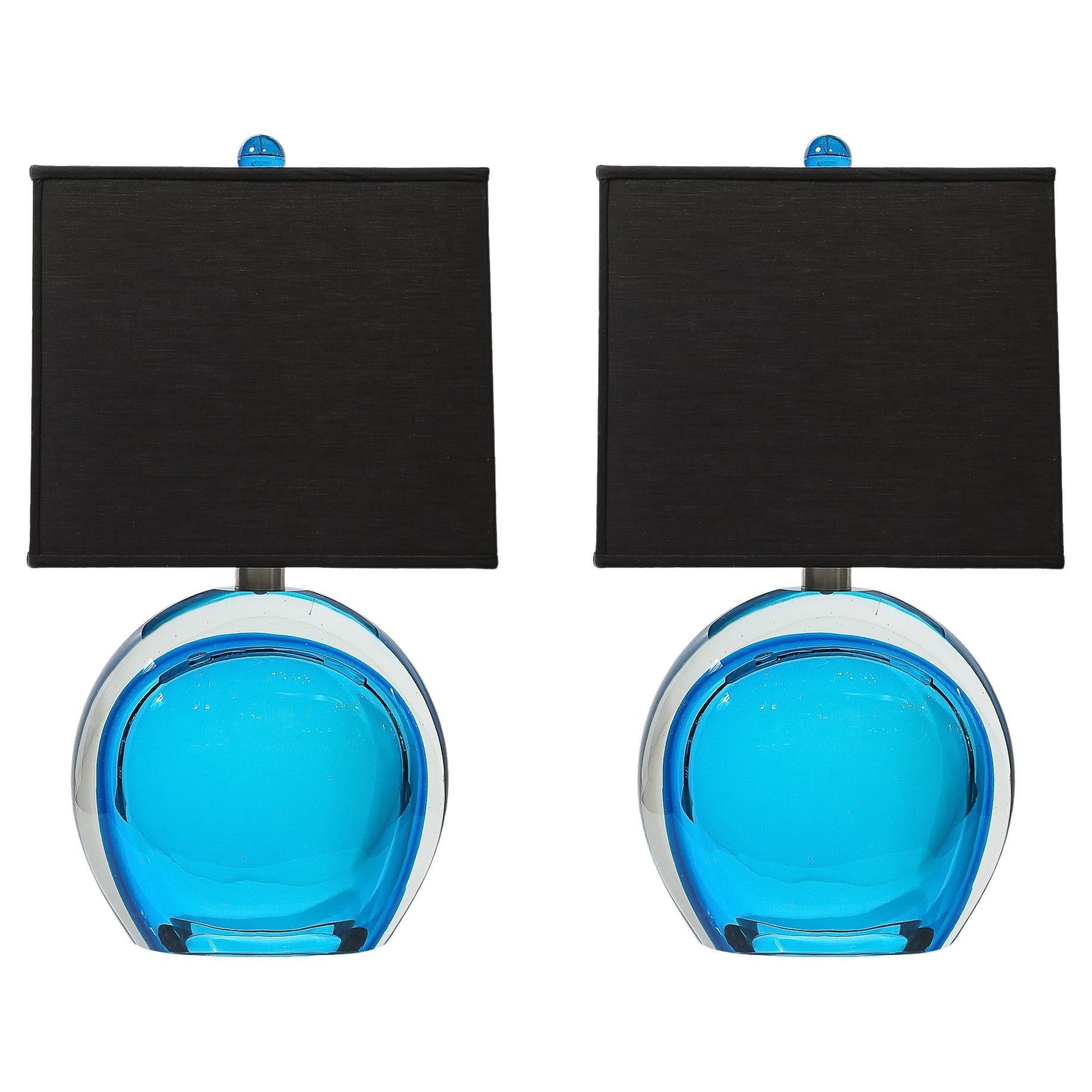 Paire de lampes de bureau modernistes en verre de Murano bleu cobalt soufflé à la main