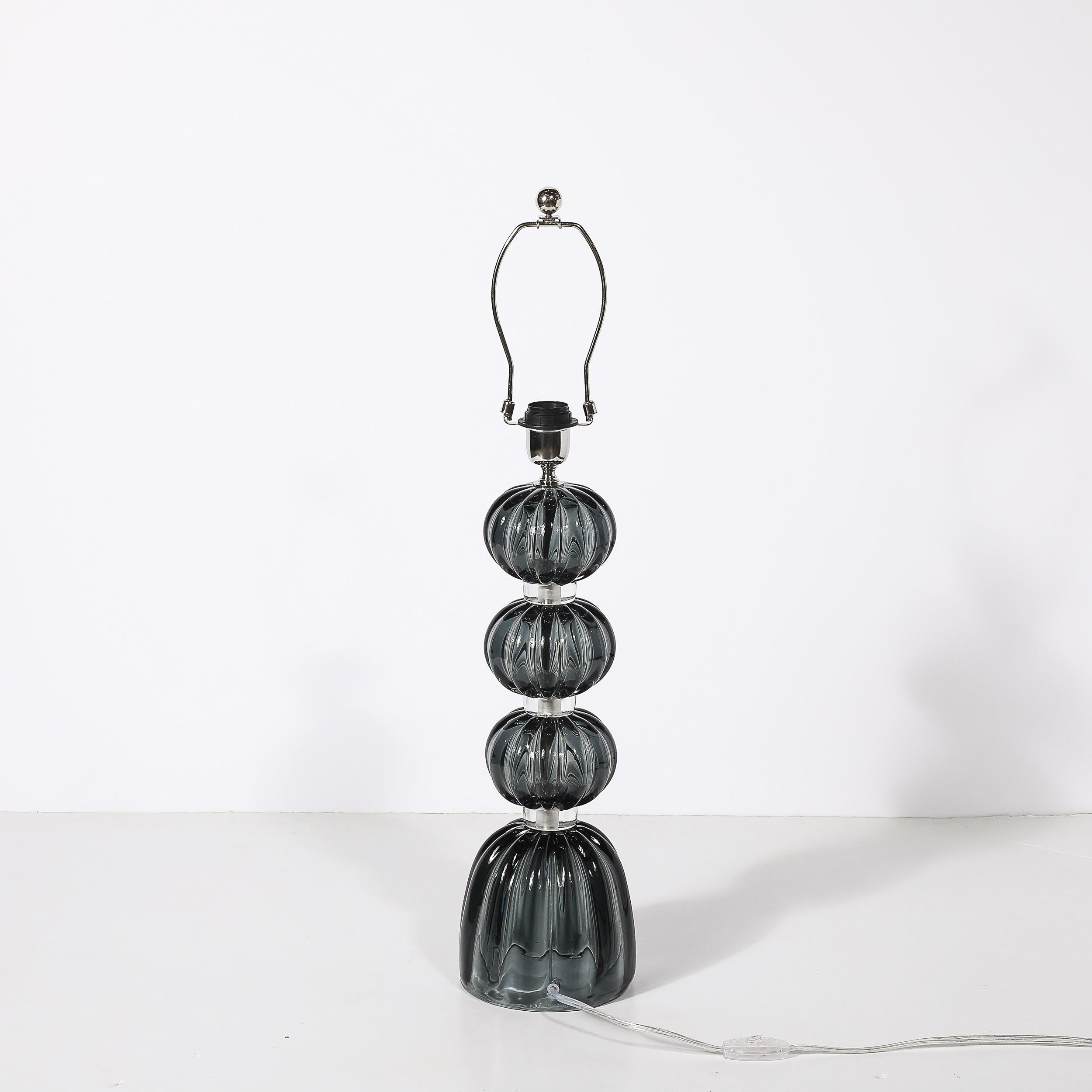Coppia di lampade da tavolo moderniste in vetro di Murano soffiato a mano in grafite fumé in vendita 4