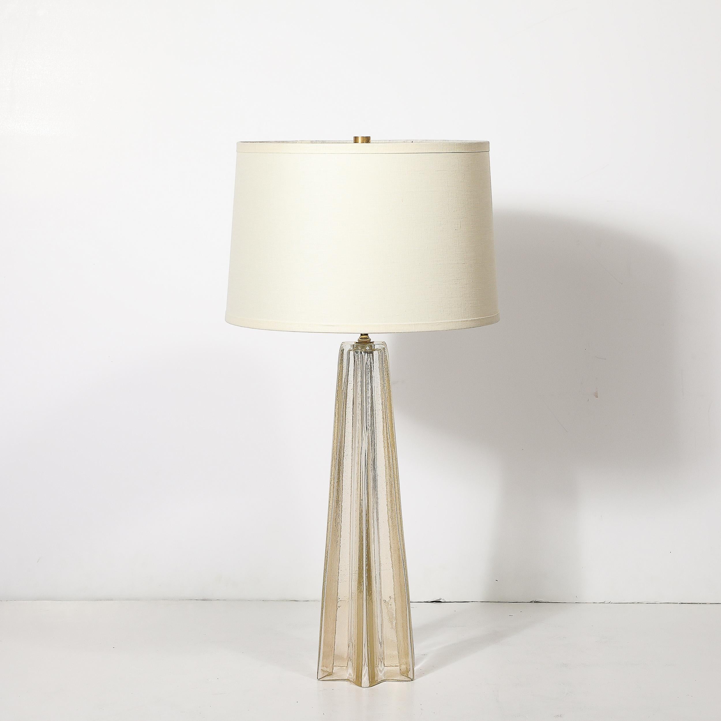 Paar modernistische mundgeblasene Murano Glas X Form Tischlampen W / 24 Karat Gold (Italienisch) im Angebot