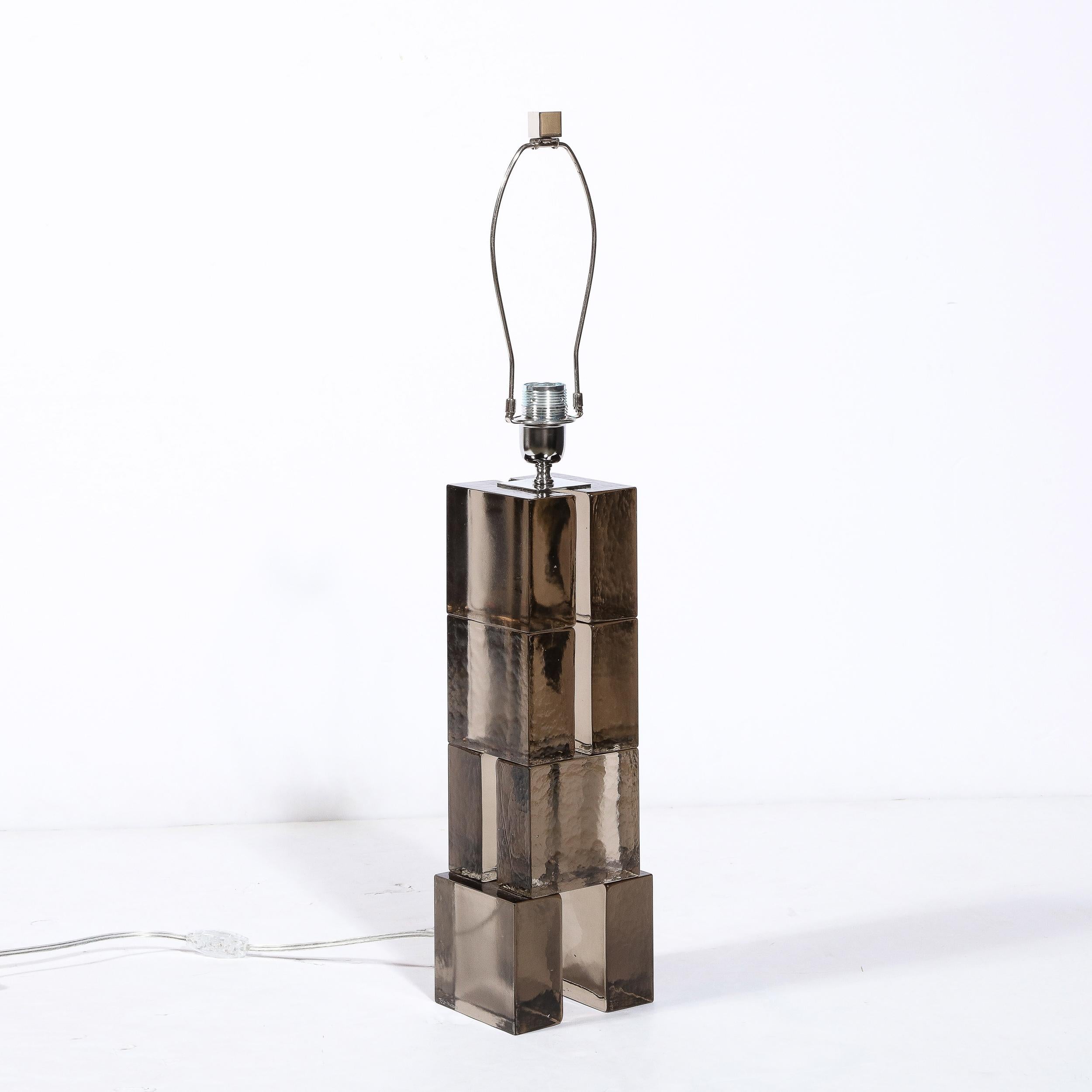 Paire de lampes de bureau rectangulaires Totem modernistes en verre de Murano soufflé à la main et fumé en vente 8