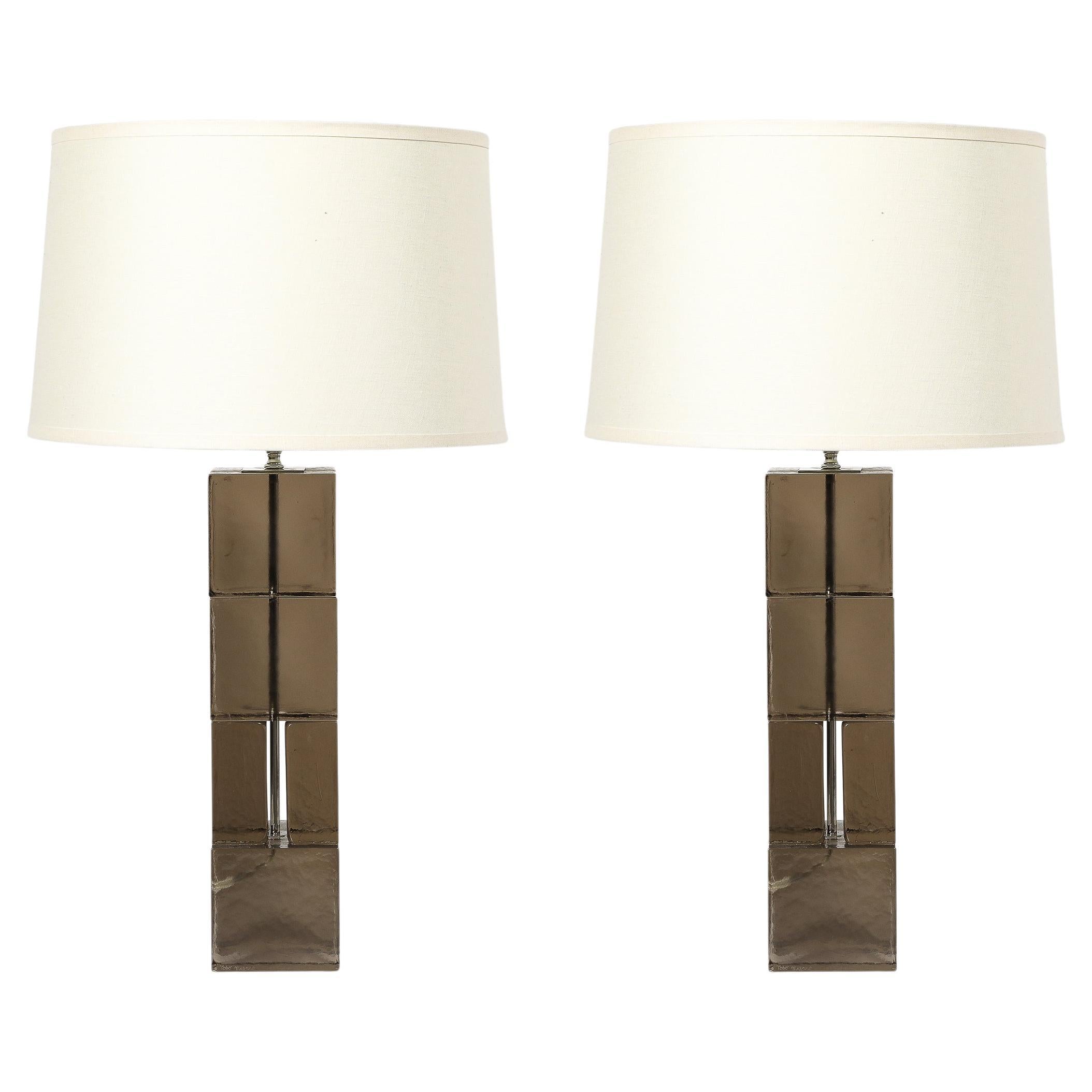 Moderne Paire de lampes de bureau rectangulaires Totem modernistes en verre de Murano soufflé à la main et fumé en vente