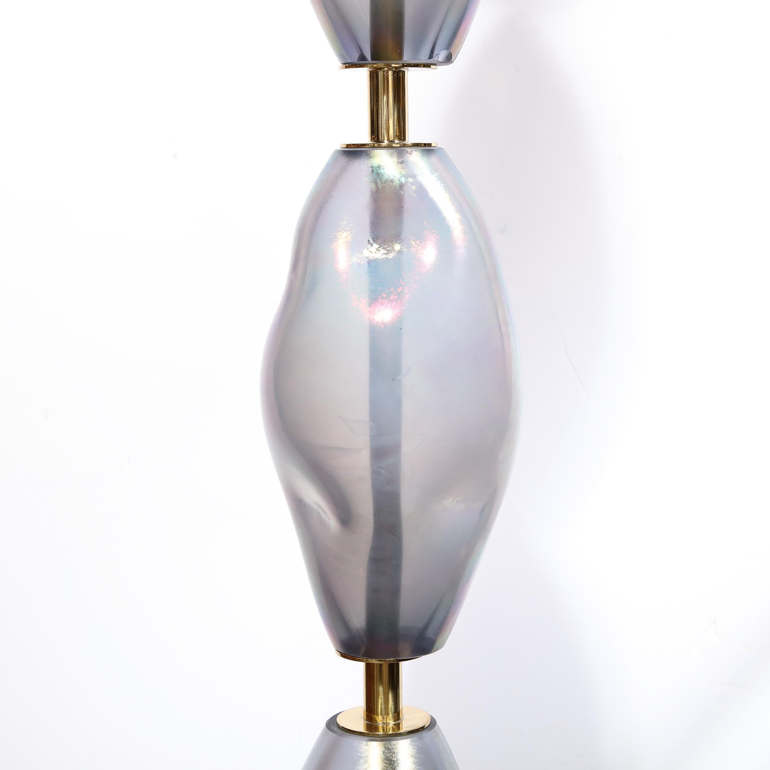 Paar modernistische mundgeblasene Fackeln aus geräuchertem Murano-Kobaltglas und Messing (Italienisch) im Angebot