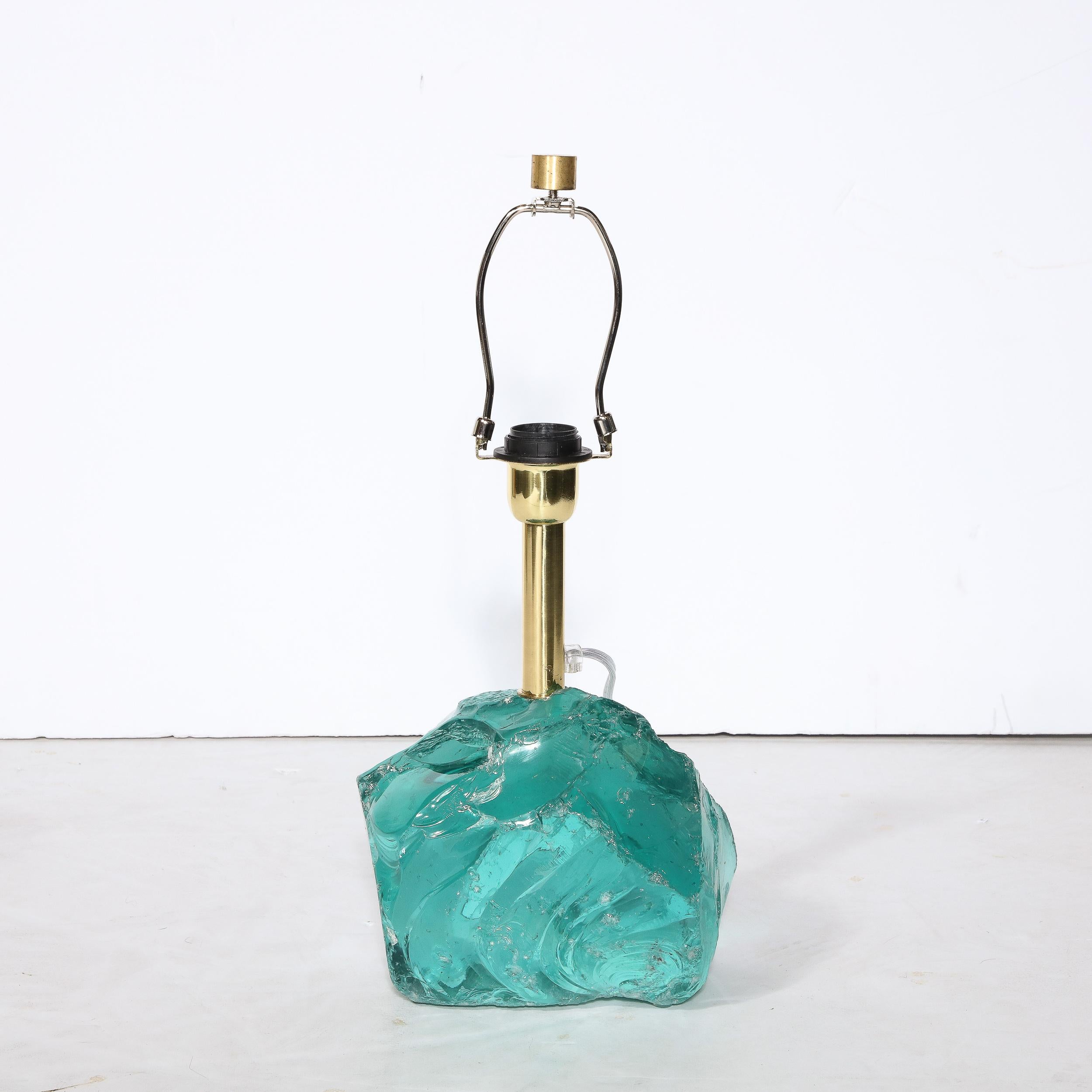 Pareja de lámparas de sobremesa modernistas de cristal de Murano tallado a mano en color aguamarina en venta 3
