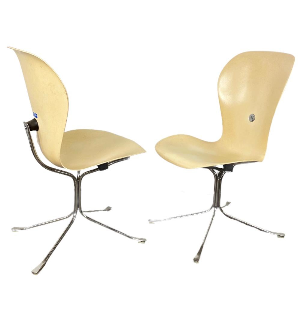 Mid-Century Modern Pair of Modernist “Ion” Chairs Designed by Gideon Kramer