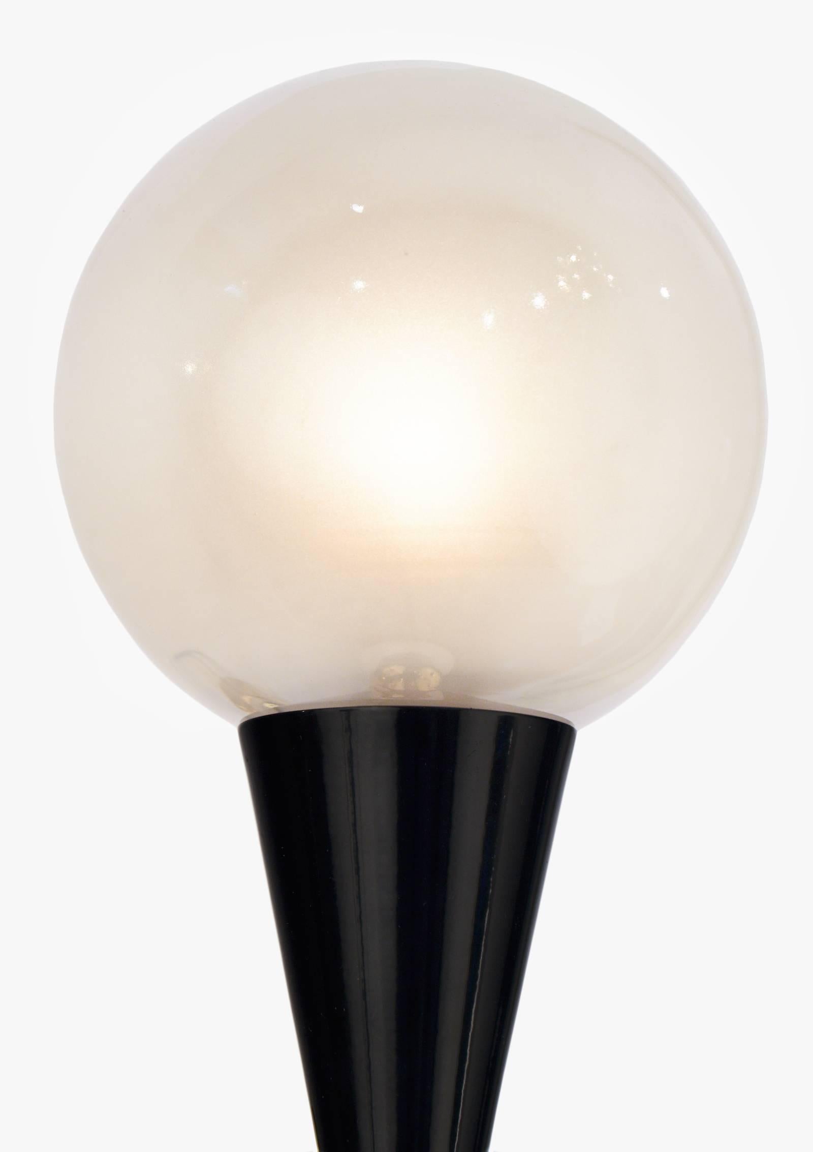 Paar modernistische italienische Murano-Leuchten (Italienisch) im Angebot