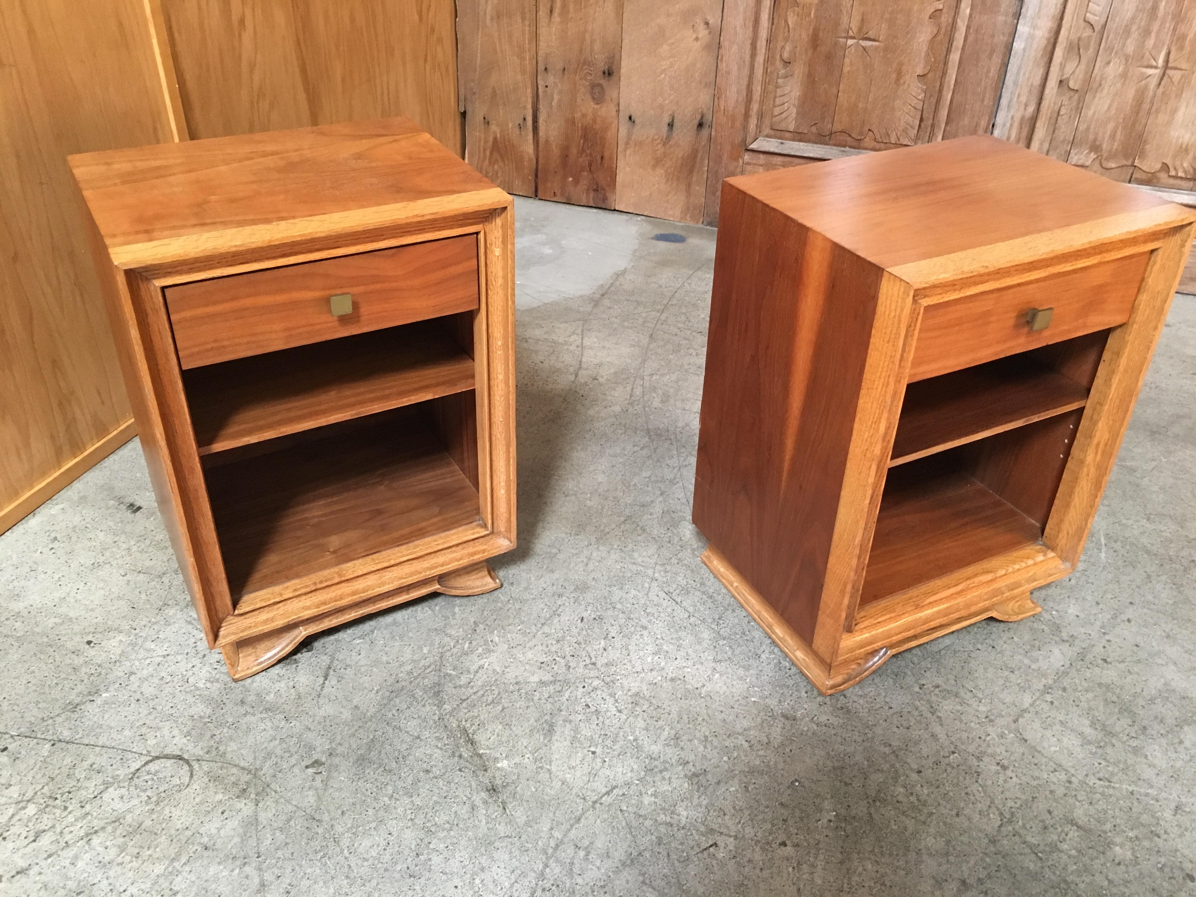 North American Pair of Modernist Night Stands