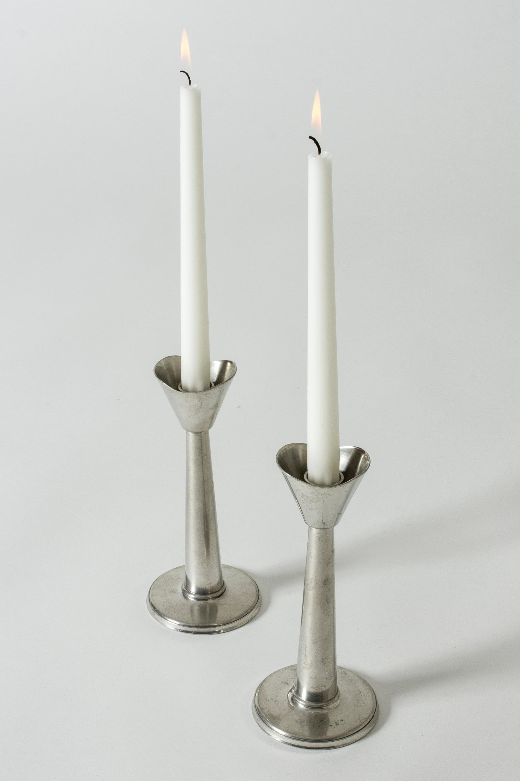 Scandinavian Modern Pair of Modernist Pewter Candlesticks, GAB, Sweden, 1930s