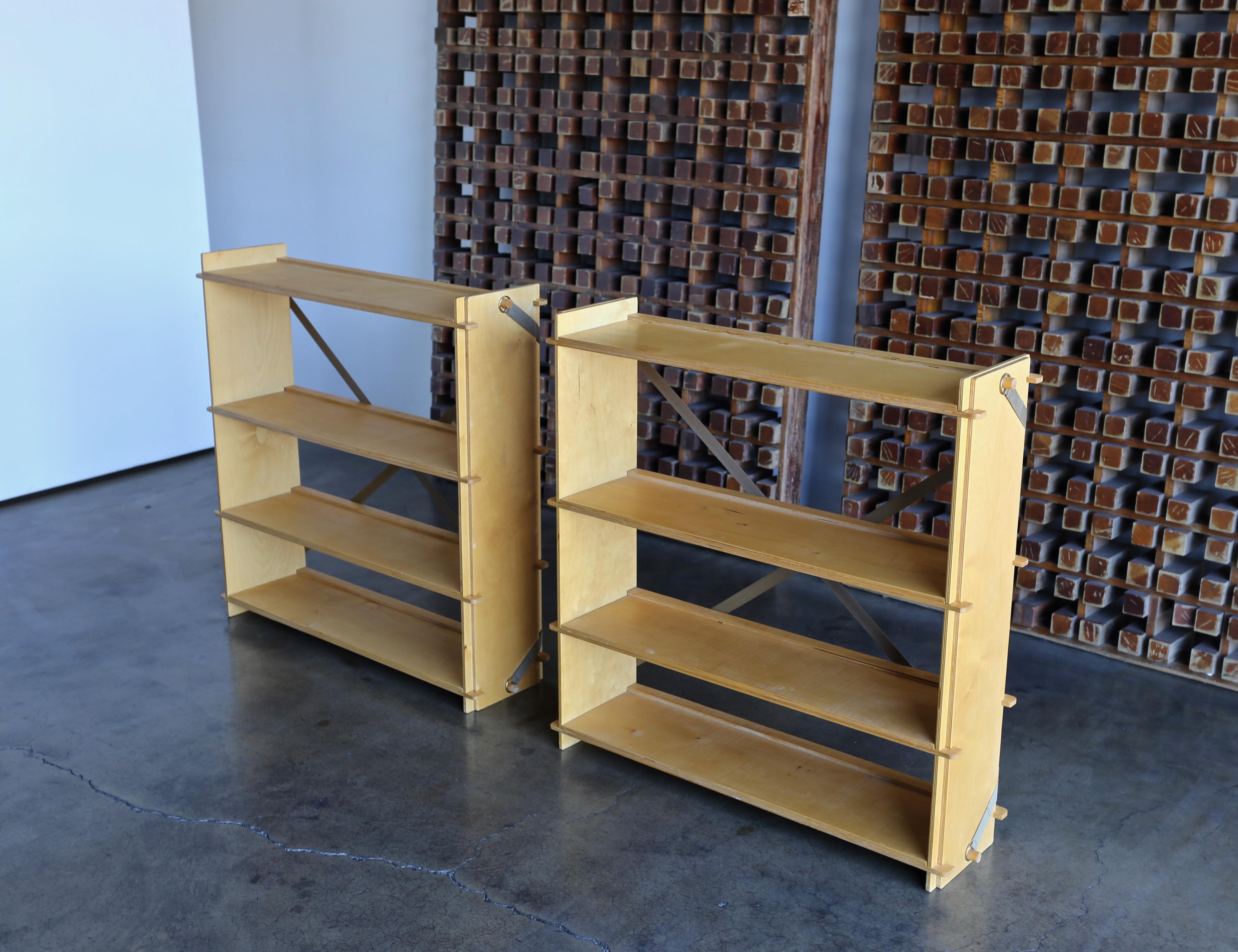 Pair of Modernist Plywood Bookcases, circa 1975 In Good Condition In Costa Mesa, CA