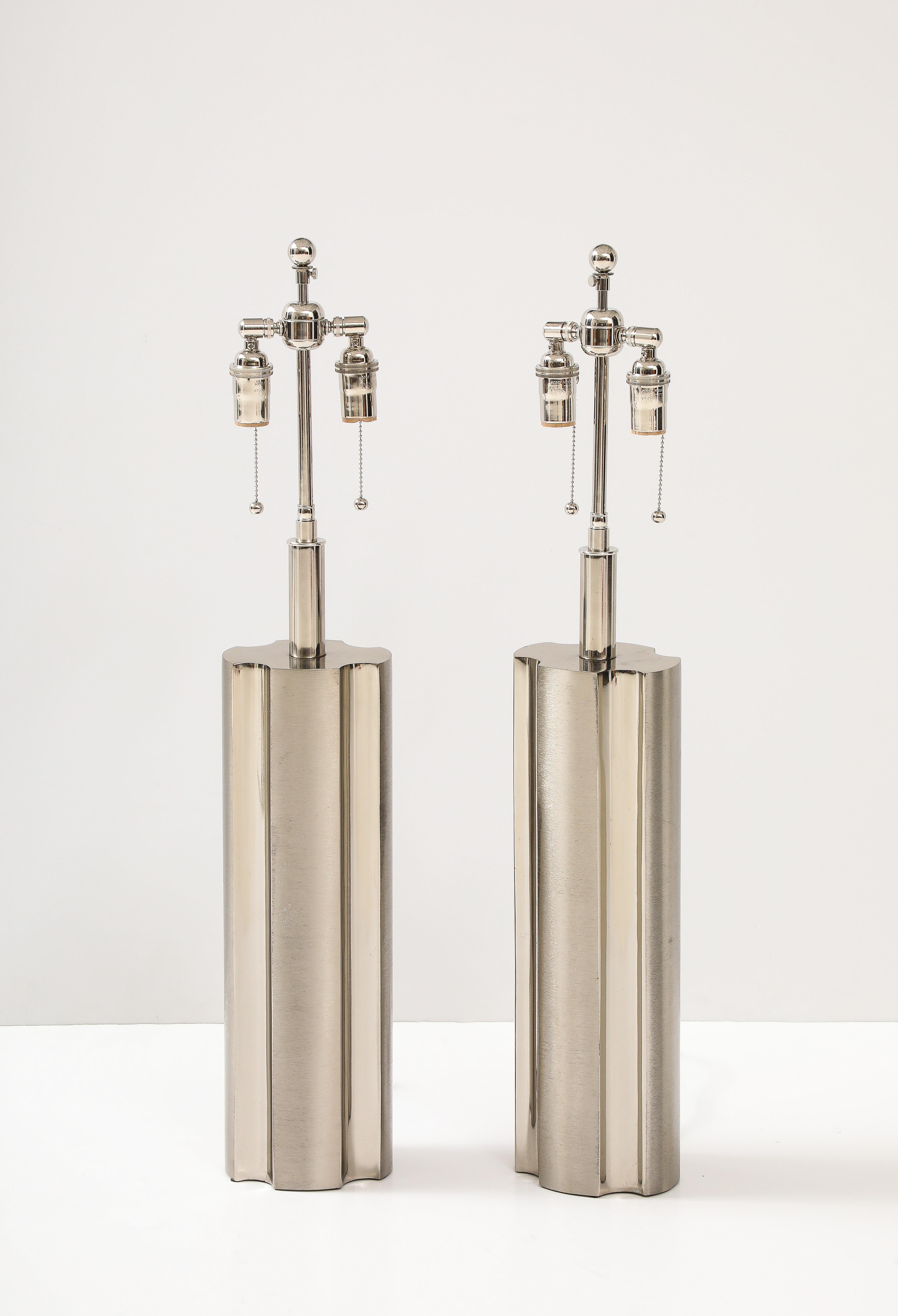 Mid-Century Modern Pair of Modernist Polished Chrome lamps by Laurel Lamp Company For Sale