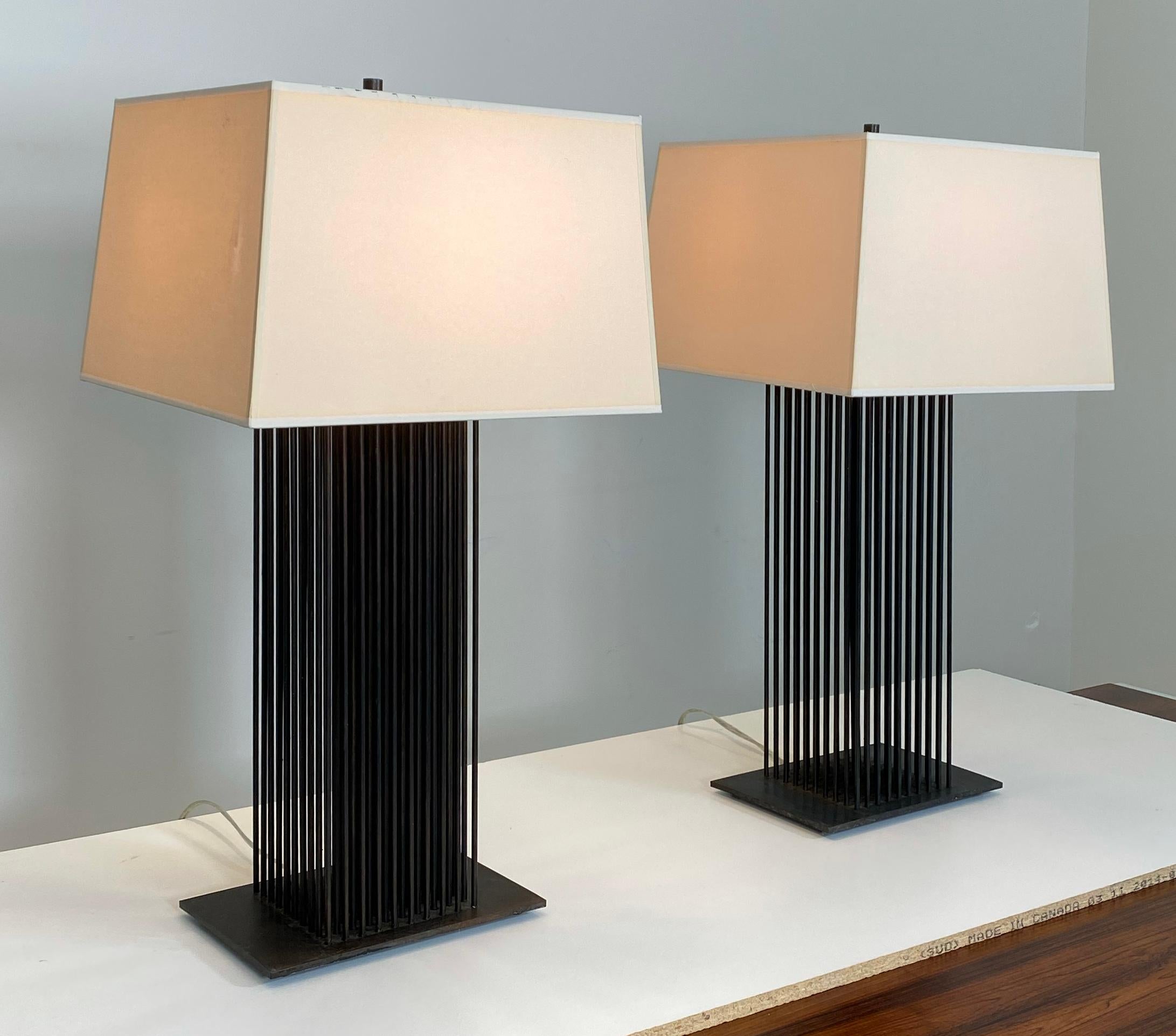 Paire de lampes de bureau modernistes d'après Harry Bertoia en vente 4