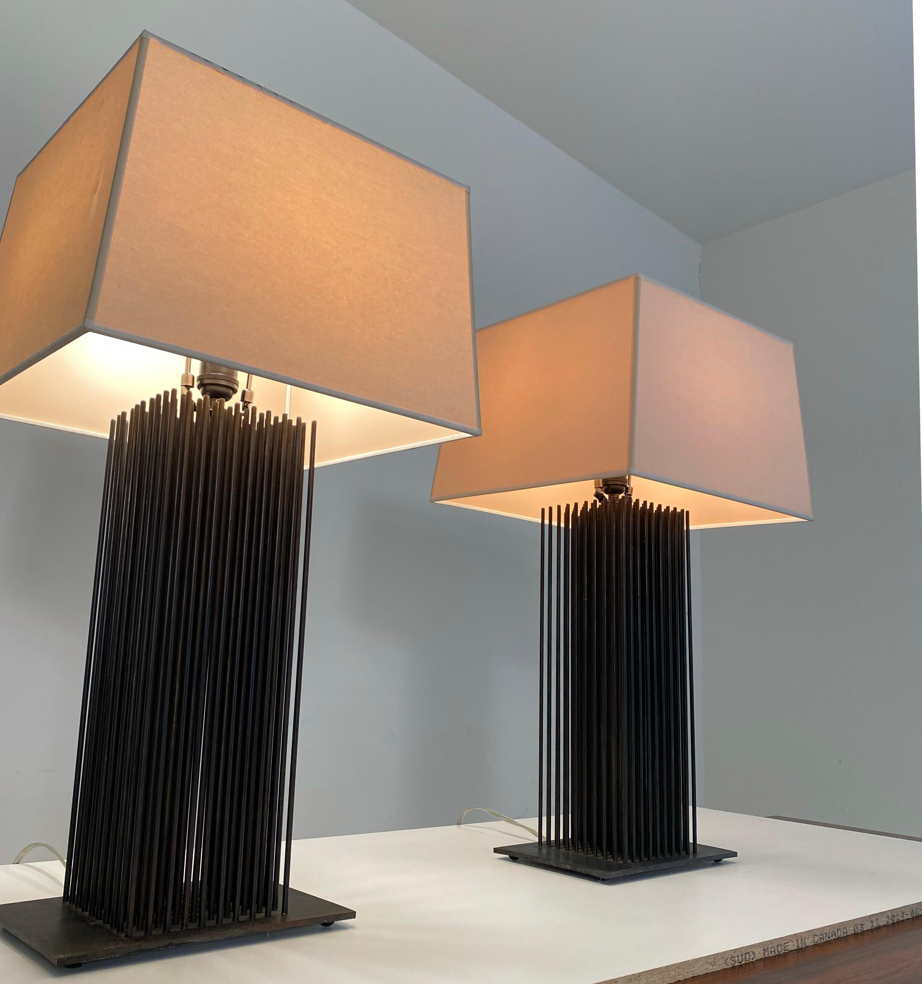 Mid-Century Modern Paire de lampes de bureau modernistes d'après Harry Bertoia en vente