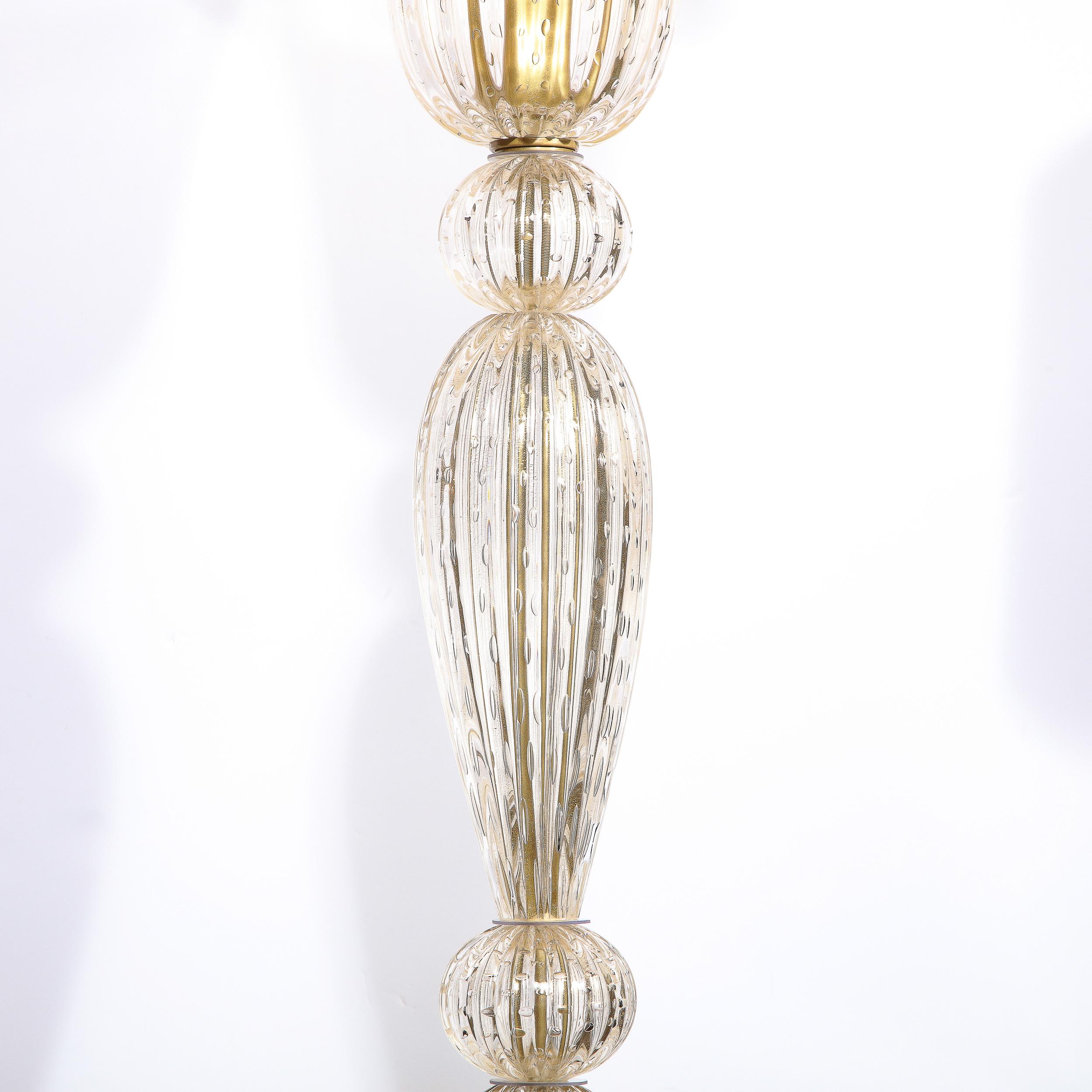 Moderne Paire de torchères modernistes en verre de Murano soufflé à la main d'ambre avec bandes en or 24 carats en vente