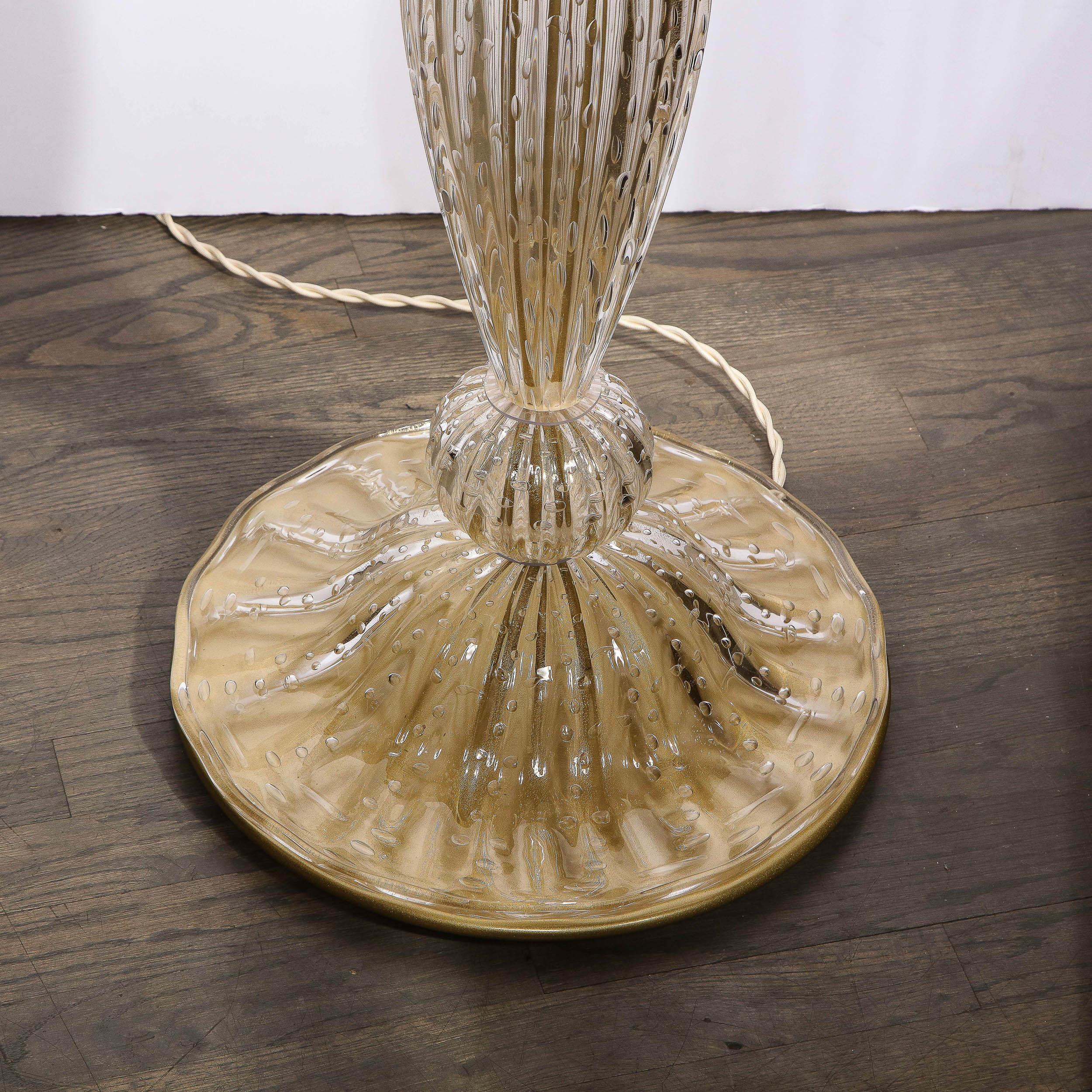 Paire de torchères modernistes en verre de Murano soufflé à la main d'ambre avec bandes en or 24 carats en vente 1