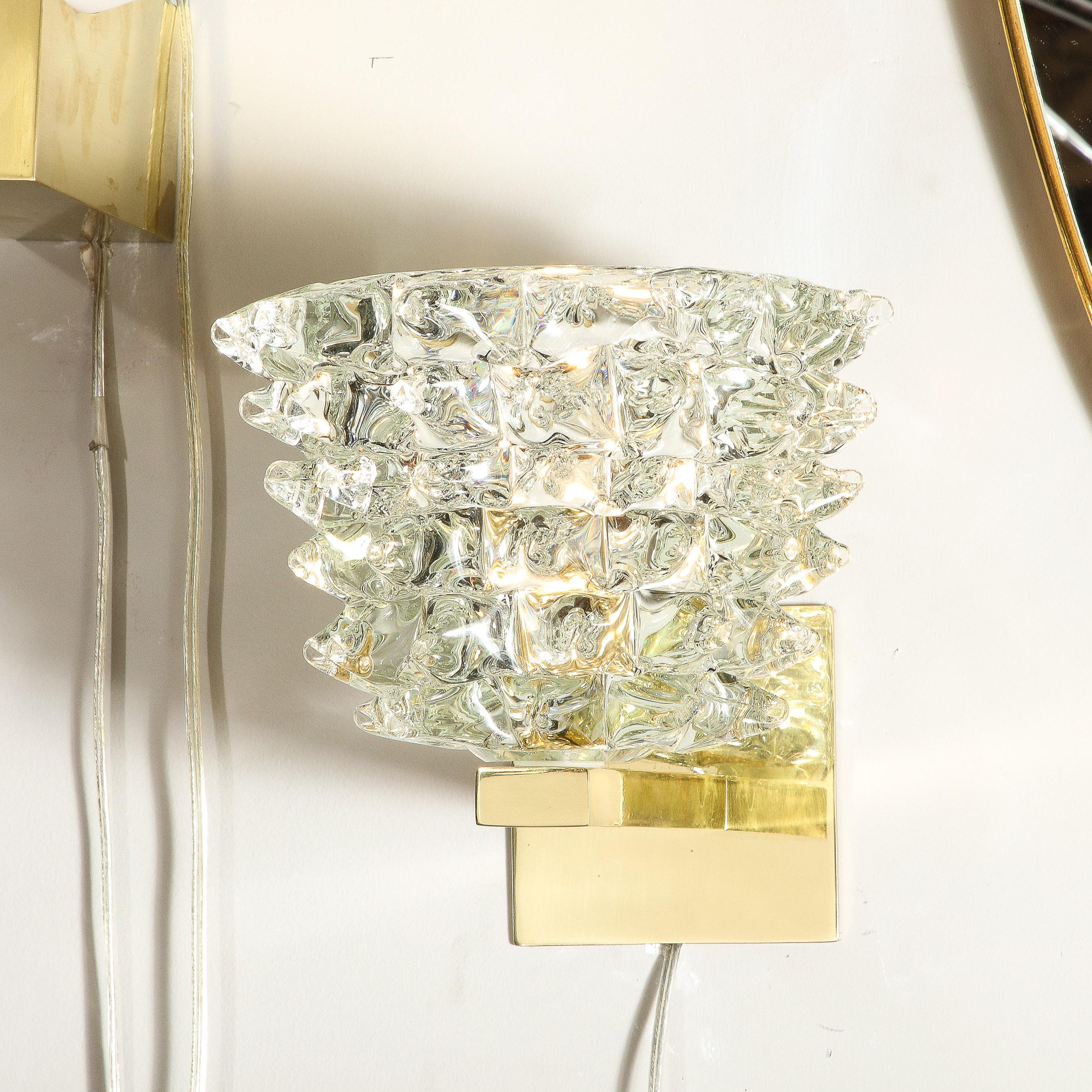 Pair of Modernist Transparent Murano Glass & Brass Sconces w/ Rostrato Detailing In New Condition For Sale In New York, NY