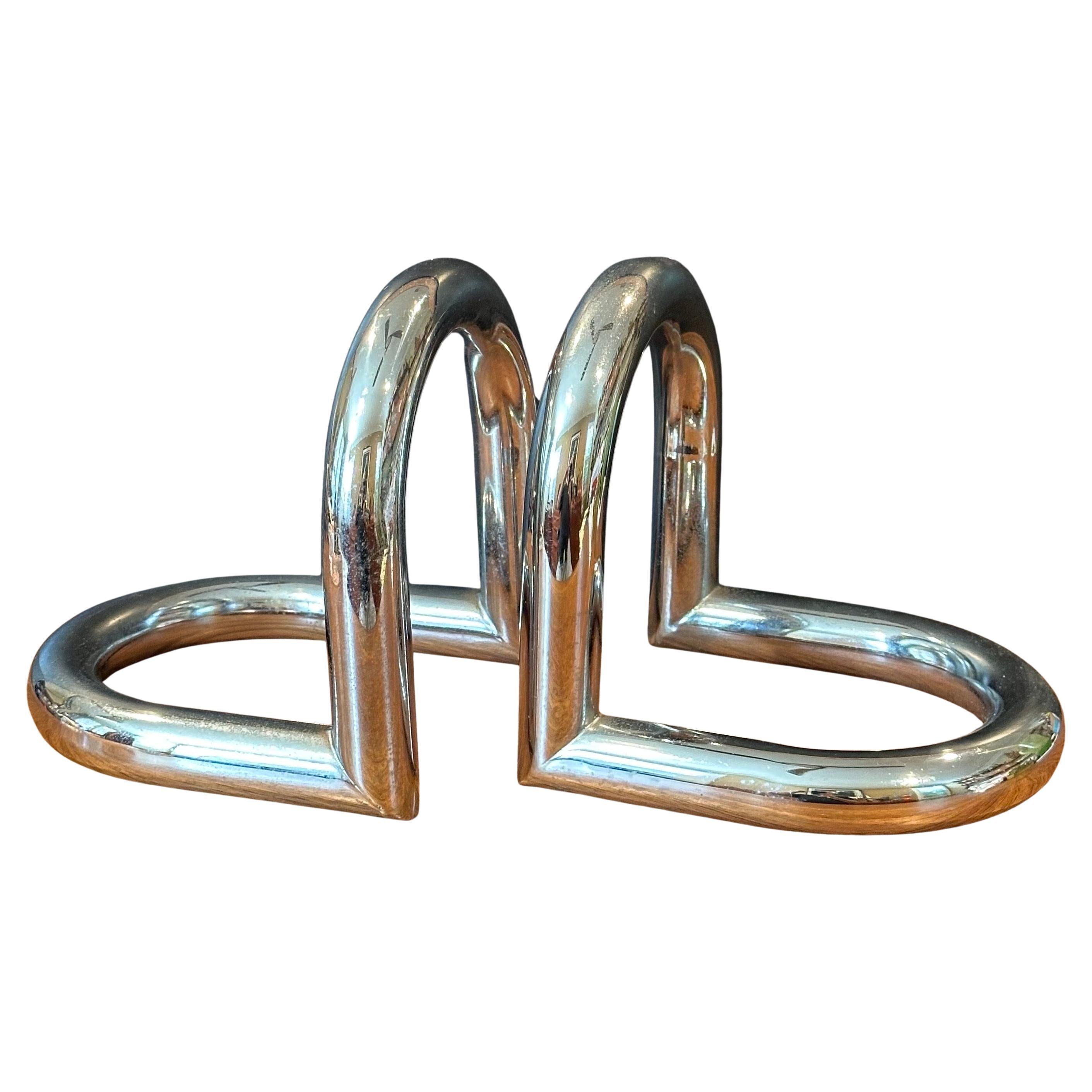 Coppia di fermalibri modernisti in cromo tubolare in vendita 10